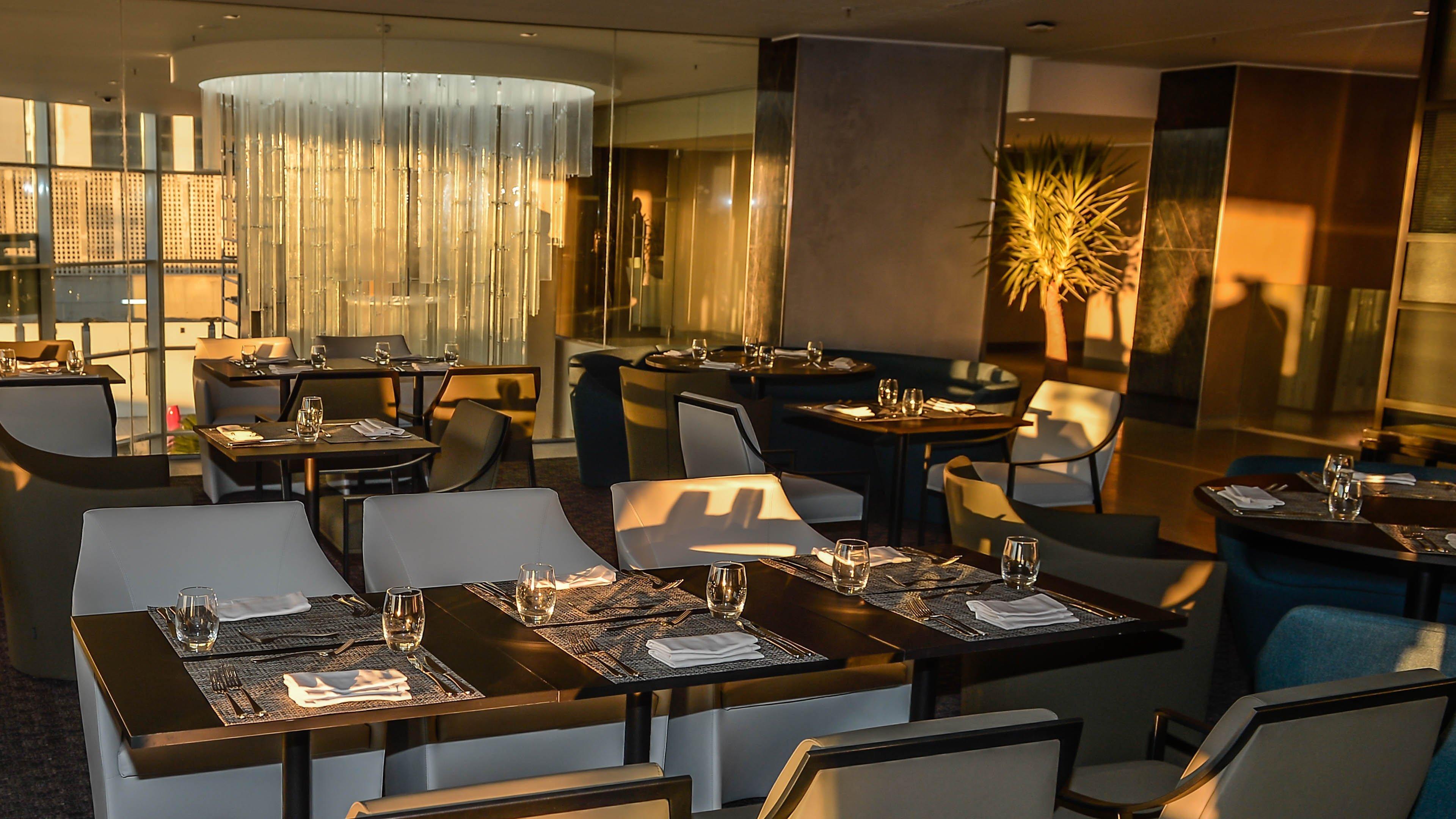 Restaurant Holiday Inn Algiers - Cheraga Tower by IHG