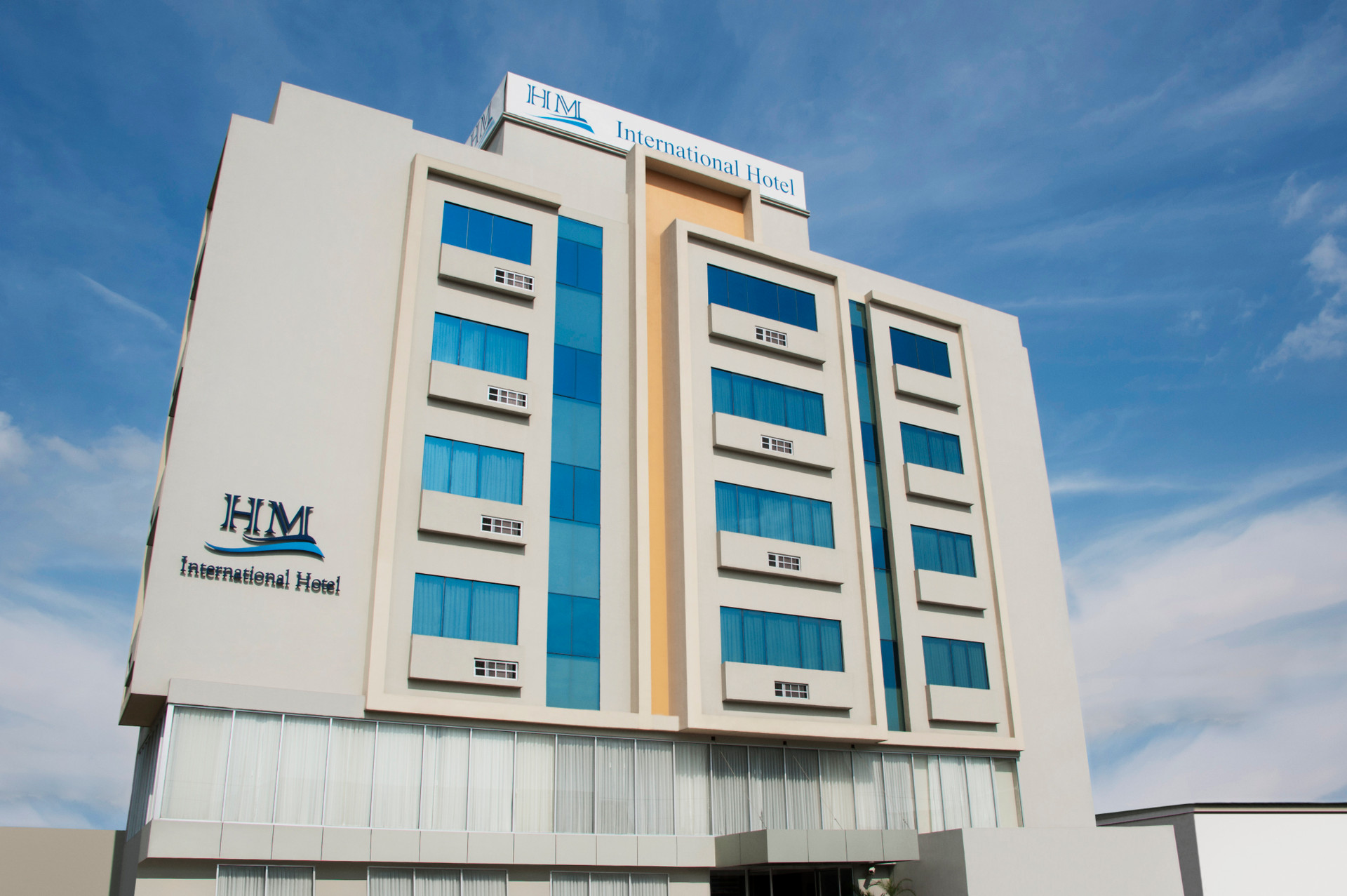 Vista Exterior HM International Hotel