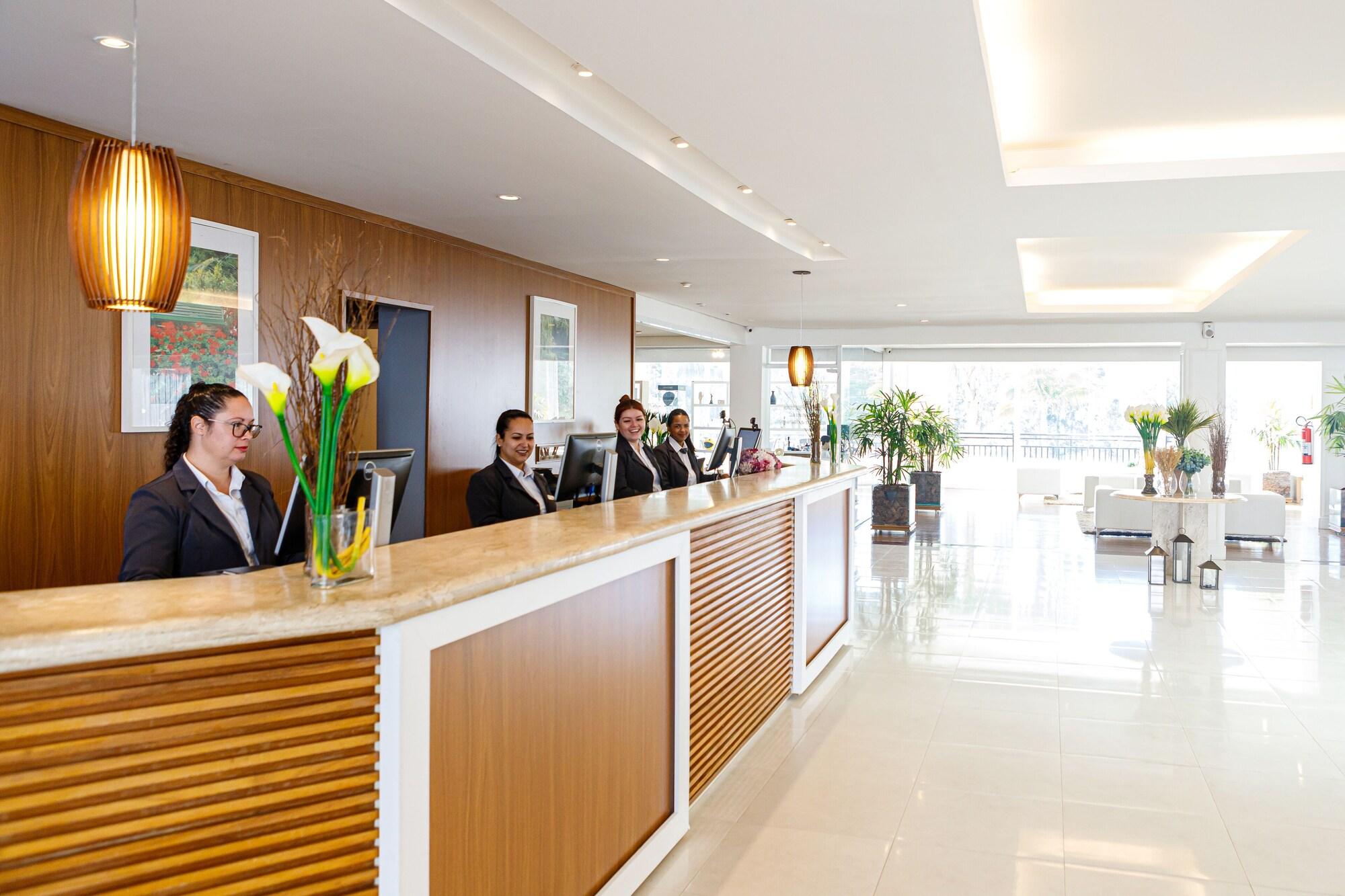 Vista Lobby Vale Suiço Resort