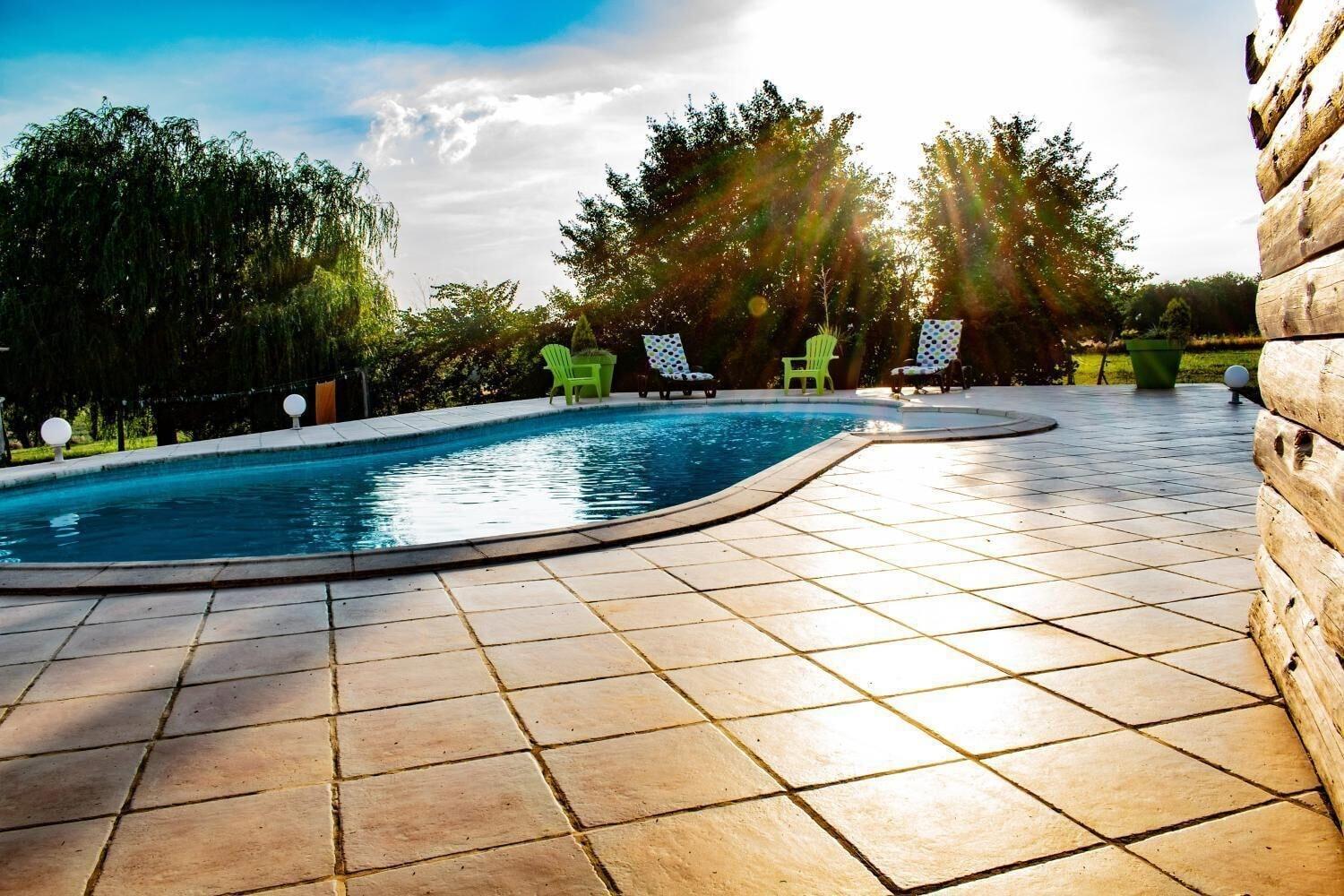 Vista Piscina Chambres d'Hôte Lempery