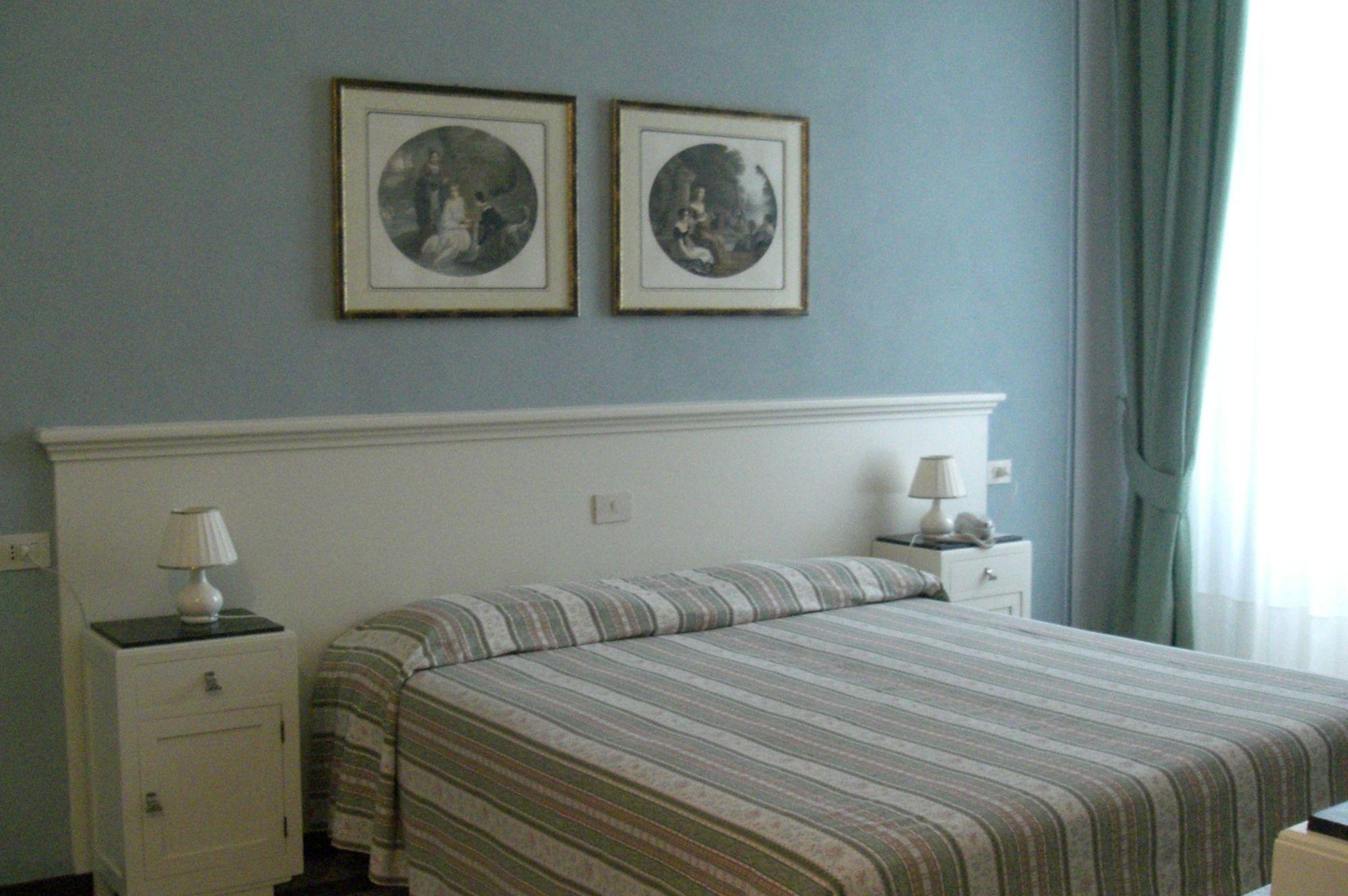 Varios Hotel Alpino