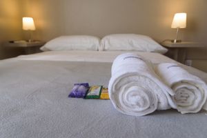 Alojamiento - Alhambra Inn