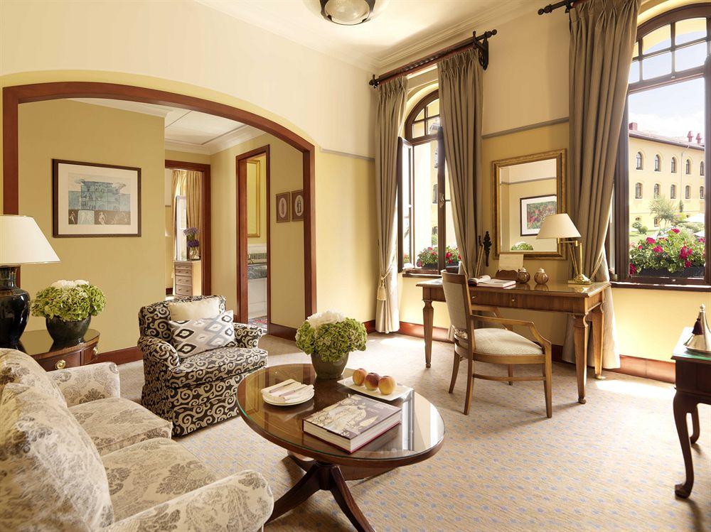 Comodidades do quarto Four Seasons Hotel Istanbul at Sultanahmet