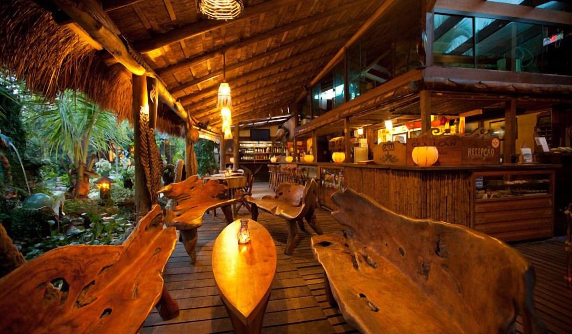 Bar/Salón Grajagan Surf Resort