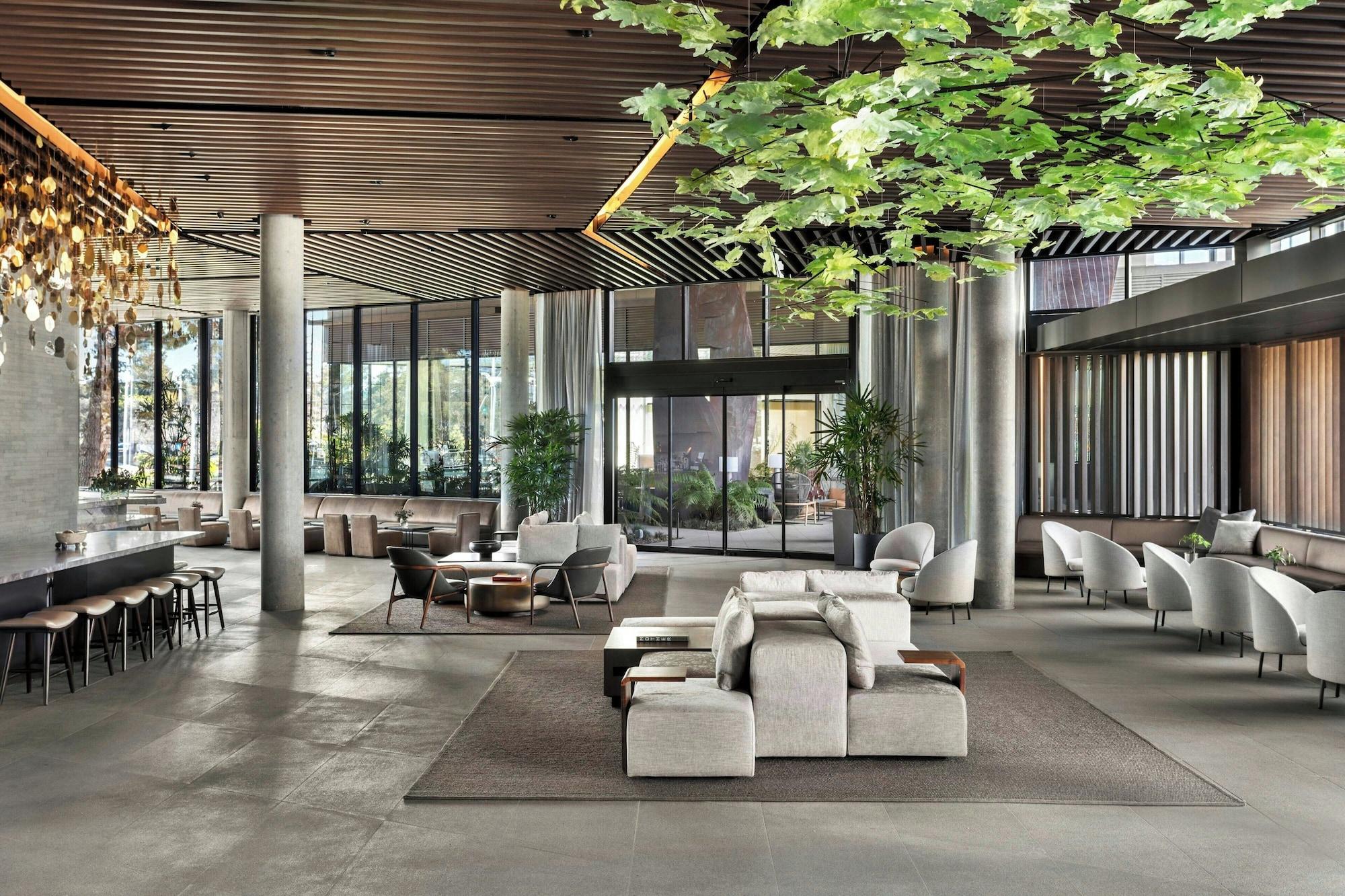 Vista Lobby TETRA Hotel,  Autograph Collection