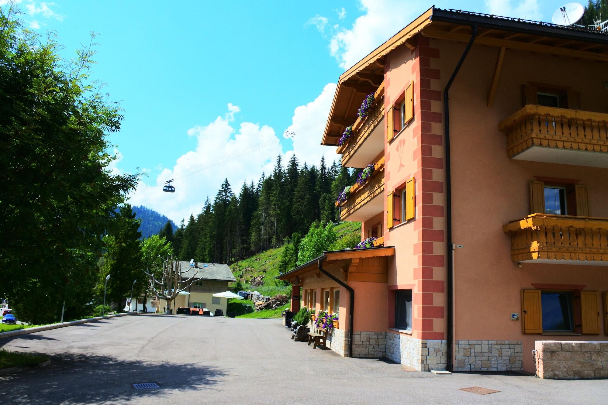 Vista Exterior Spires Hotel