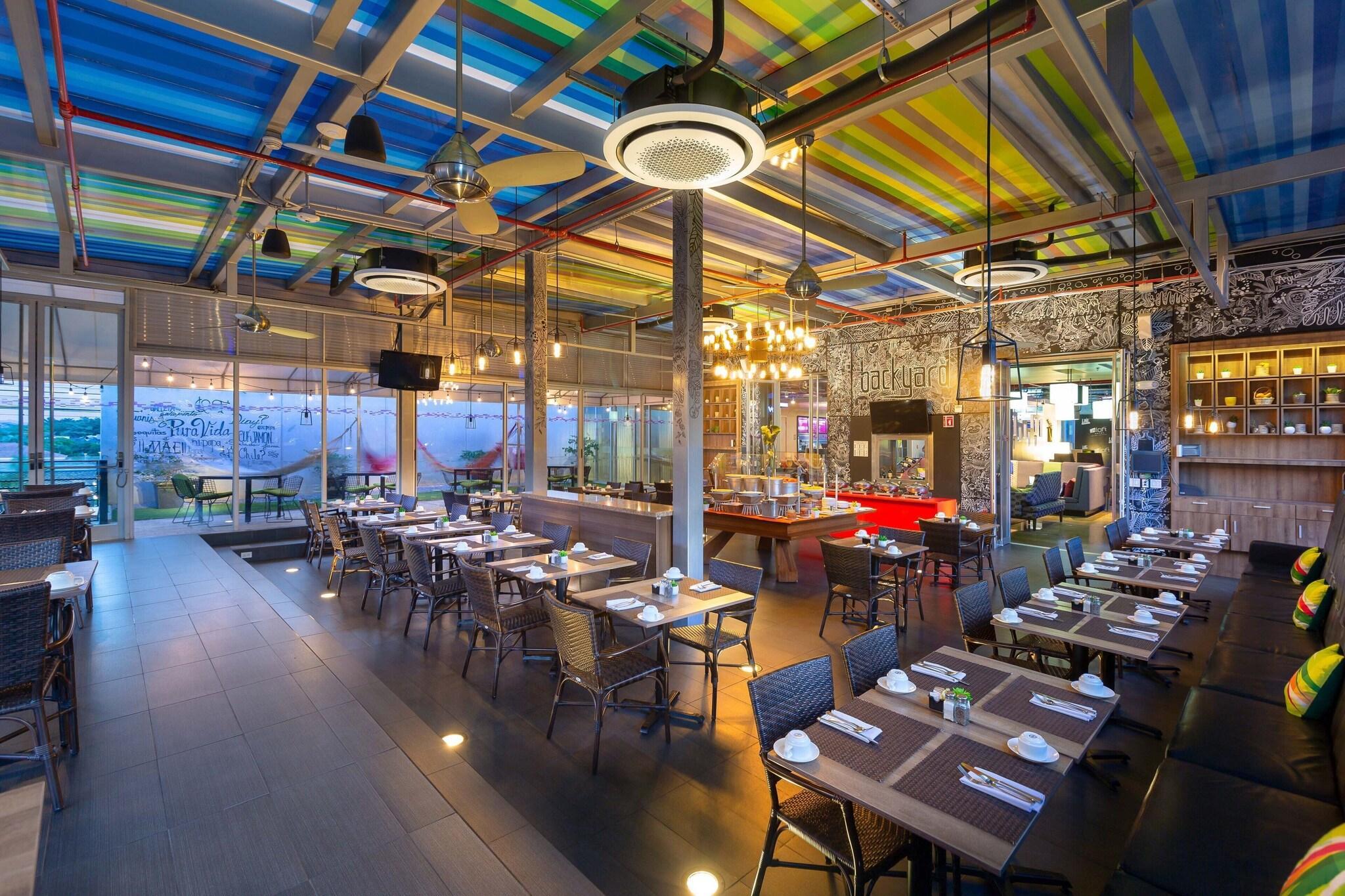 Bar/Salón Aloft San Jose Hotel, Costa Rica
