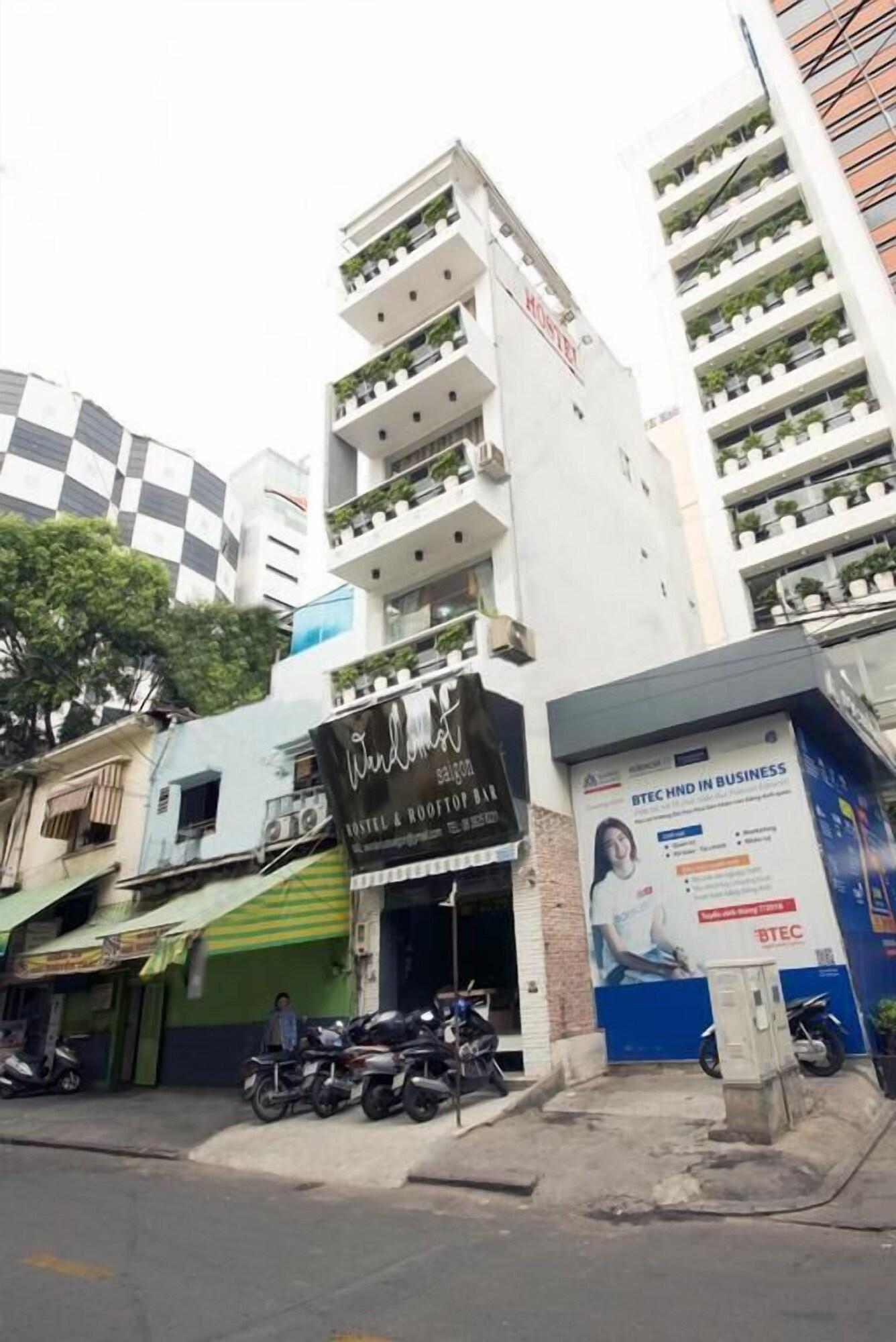 Vista Exterior Wanderlust Saigon Hostel