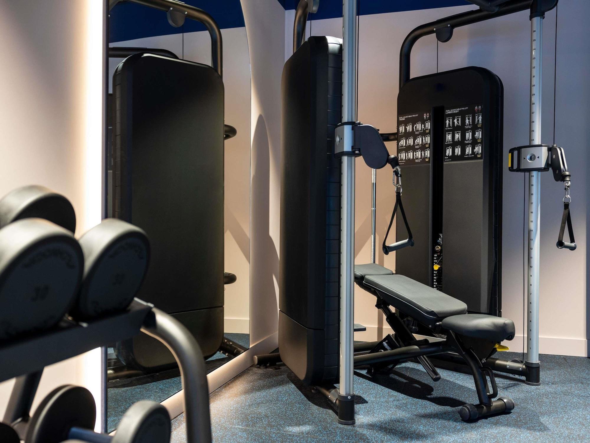 Gimnasio TRIBE Hotel Den Haag Centraal - Opened December 2025