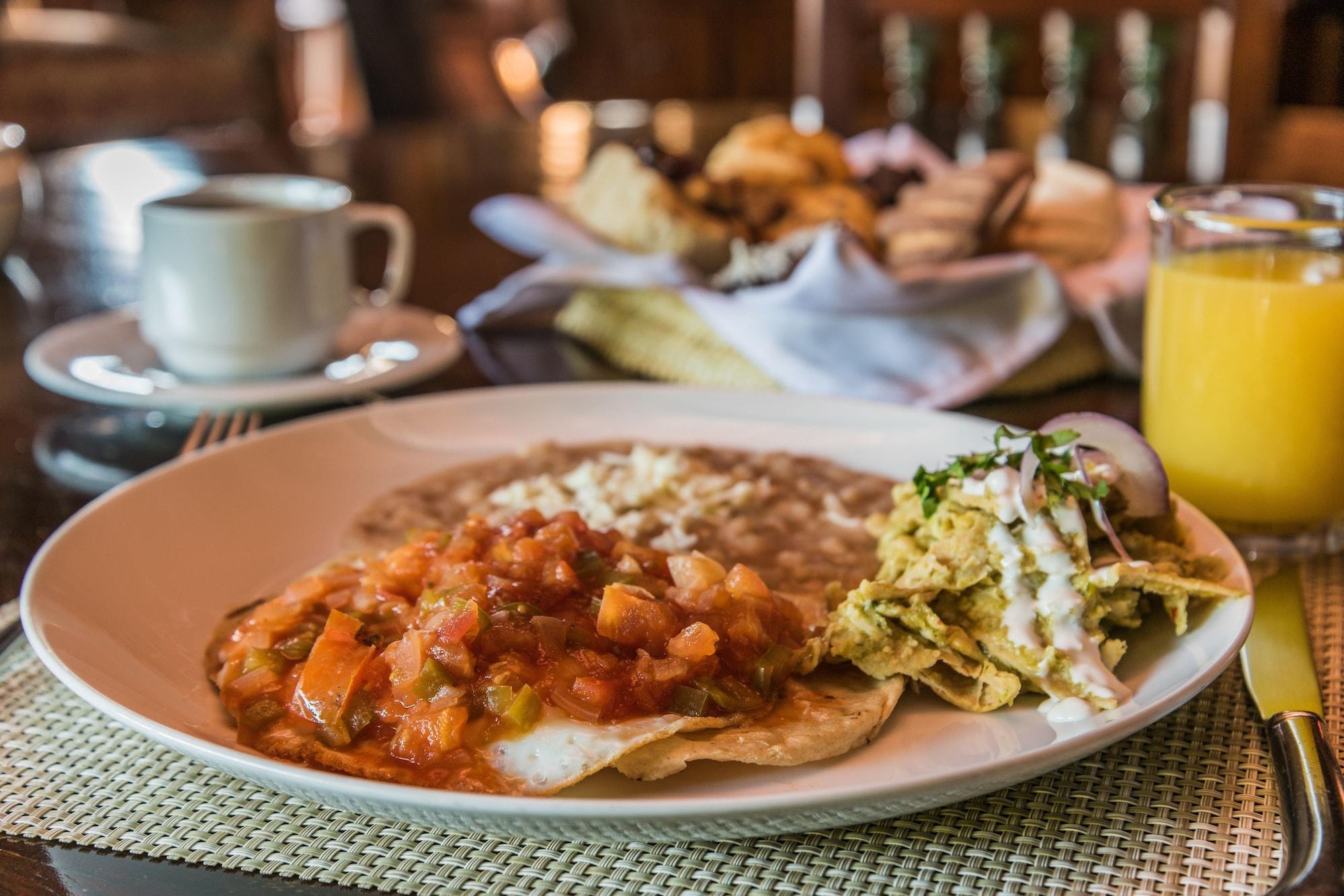 Restaurant Hotel Mision Cerocahui by Balderrama Hotel Collection