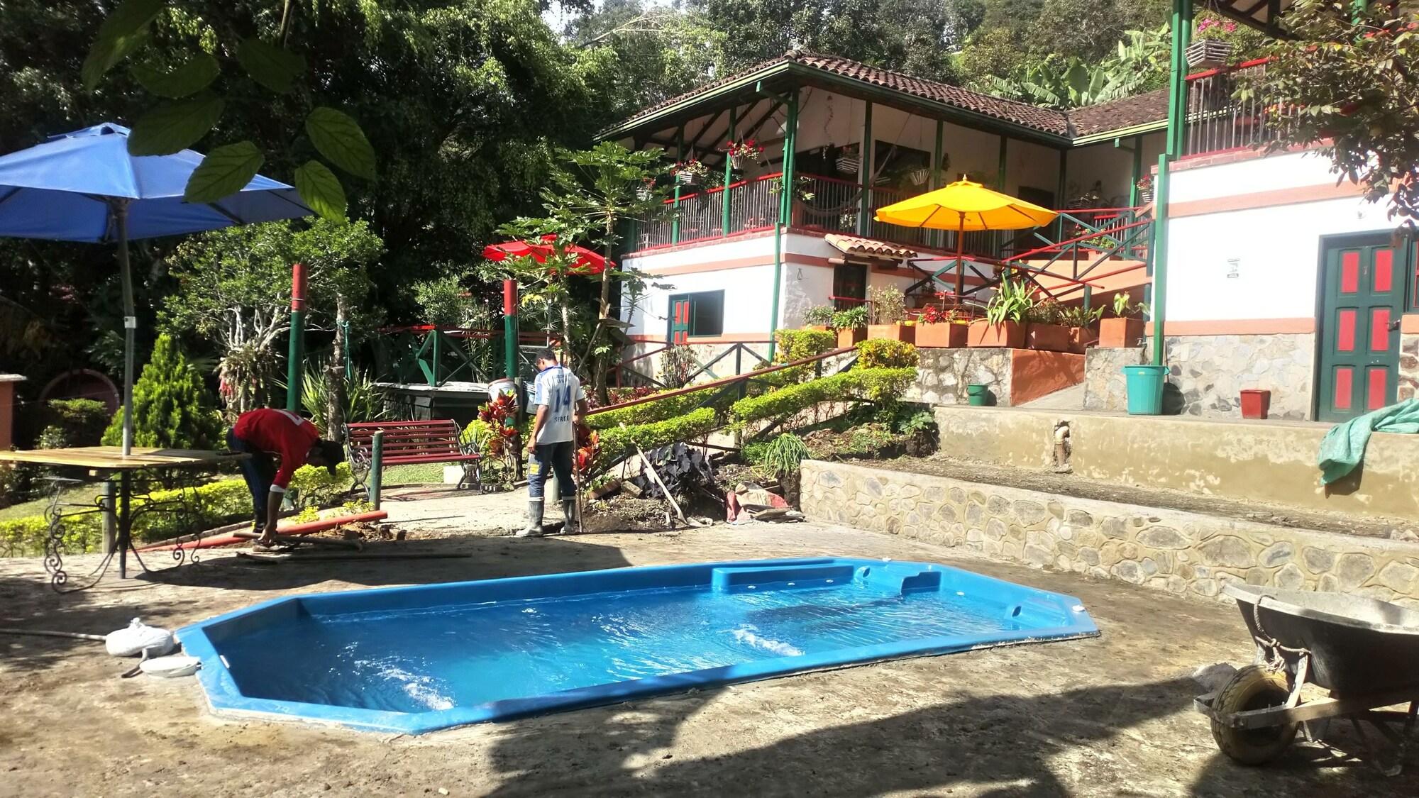 Vista Piscina Ecosuits Verdes  - Adults Only