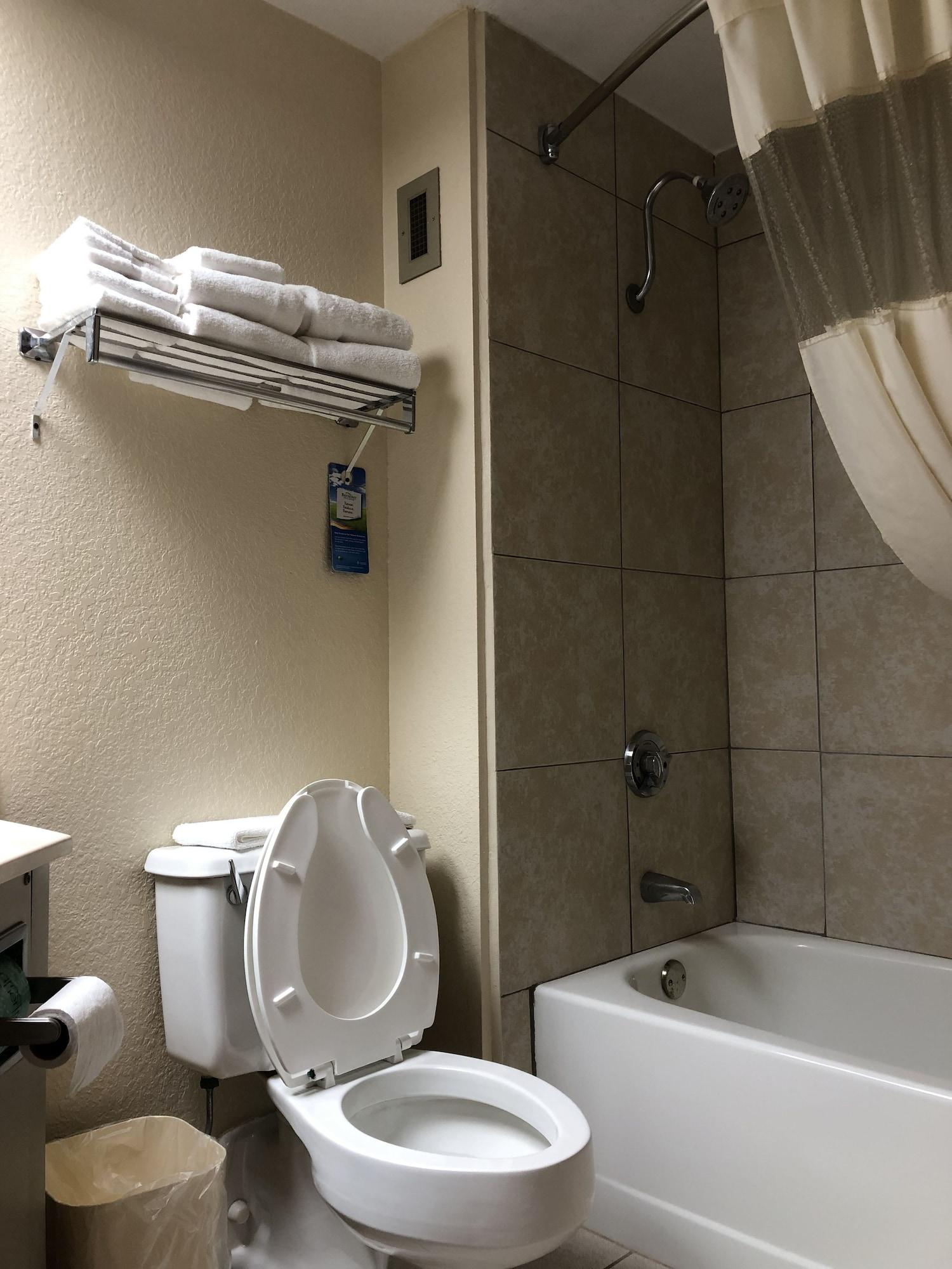 Equipamiento de Habitación Baymont by Wyndham Cincinnati
