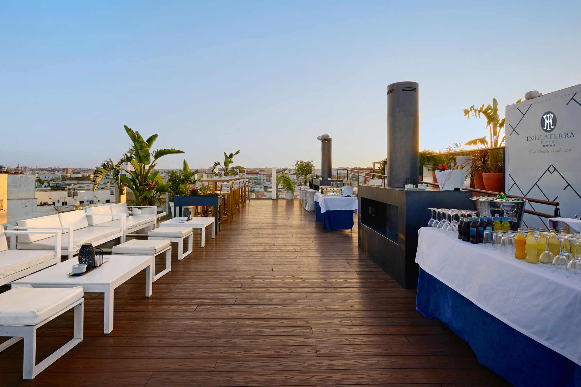 Vista Exterior Hotel Inglaterra Sevilla