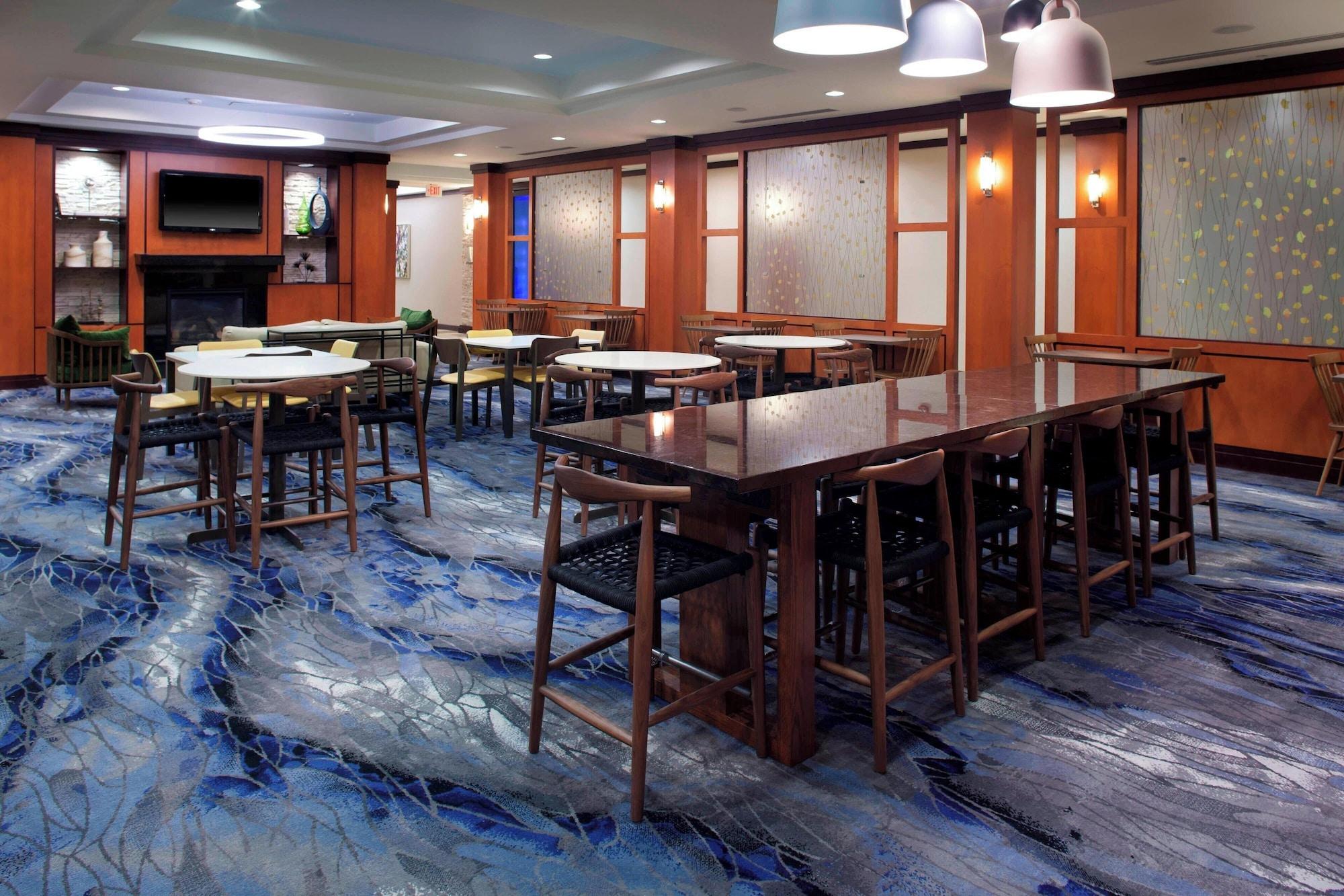 Restaurant Fairfield Inn & Suites by Marriott Montgomery EastChase Pkwy