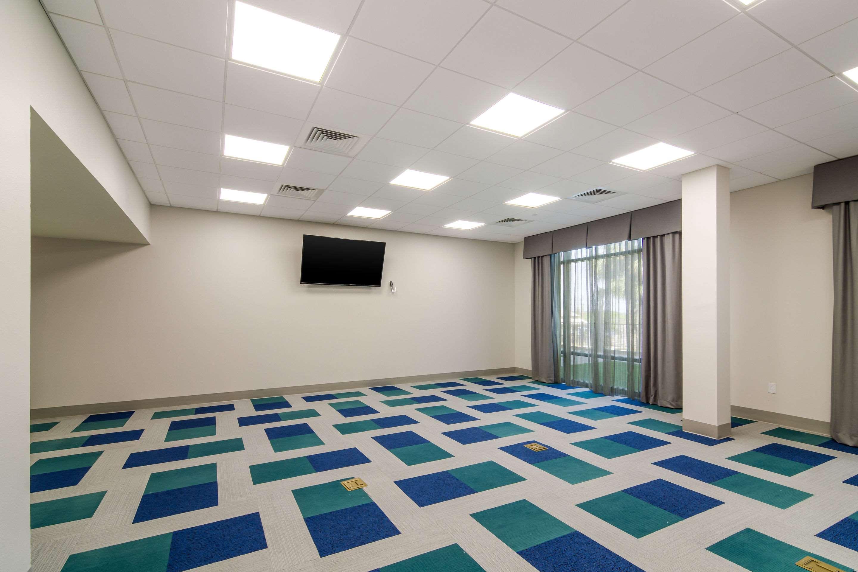 Centro de Negocios Comfort Inn & Suites Gulf Shores East Beach