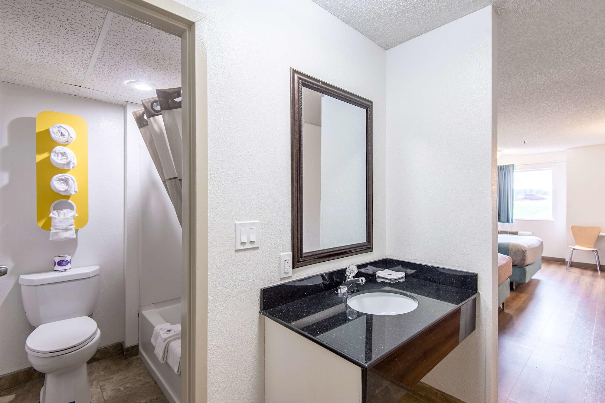 Equipamiento de Habitación Motel 6 Lawrence, KS