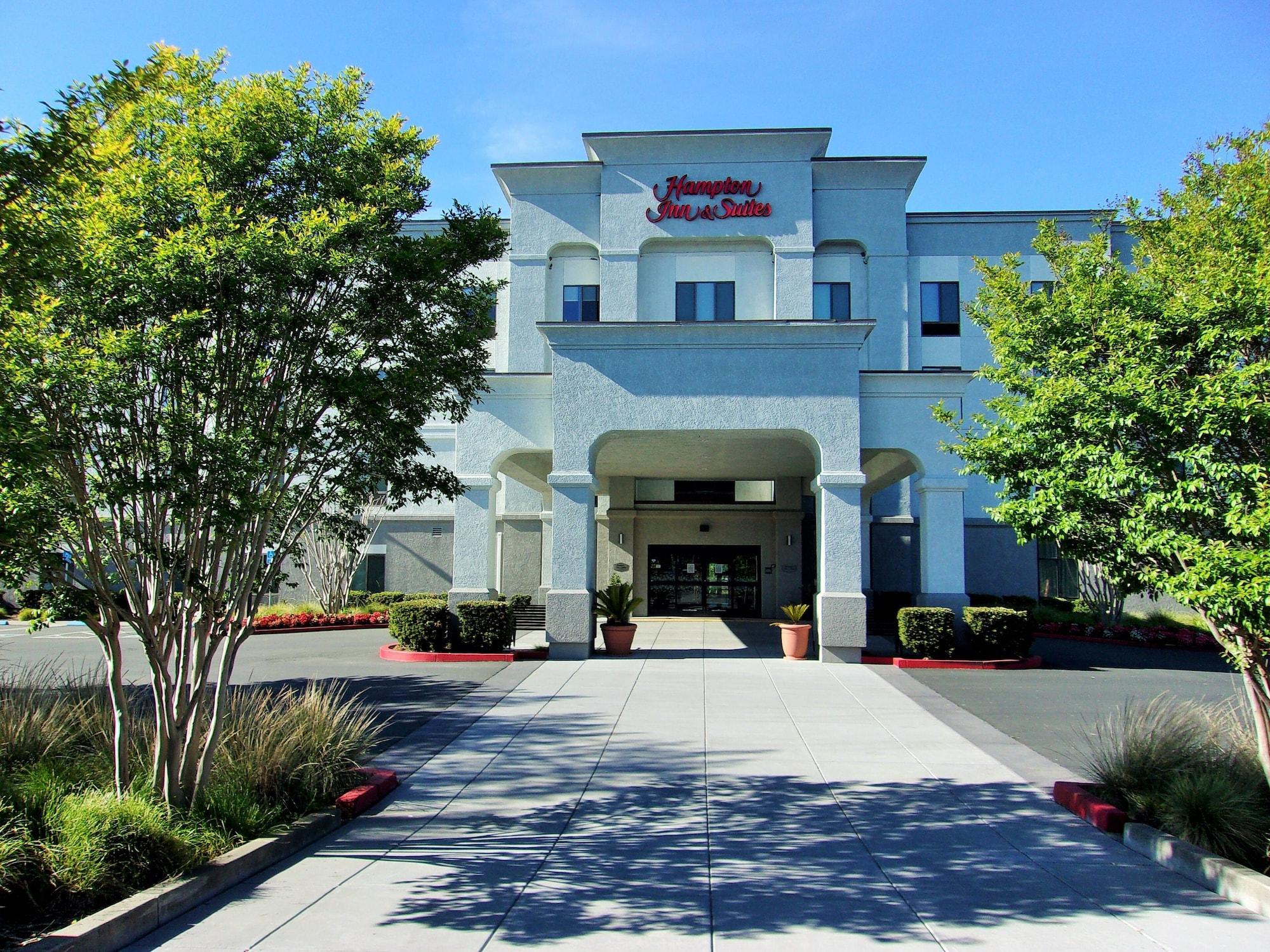 Vista Exterior Hampton Inn & Suites Rohnert Park - Sonoma County