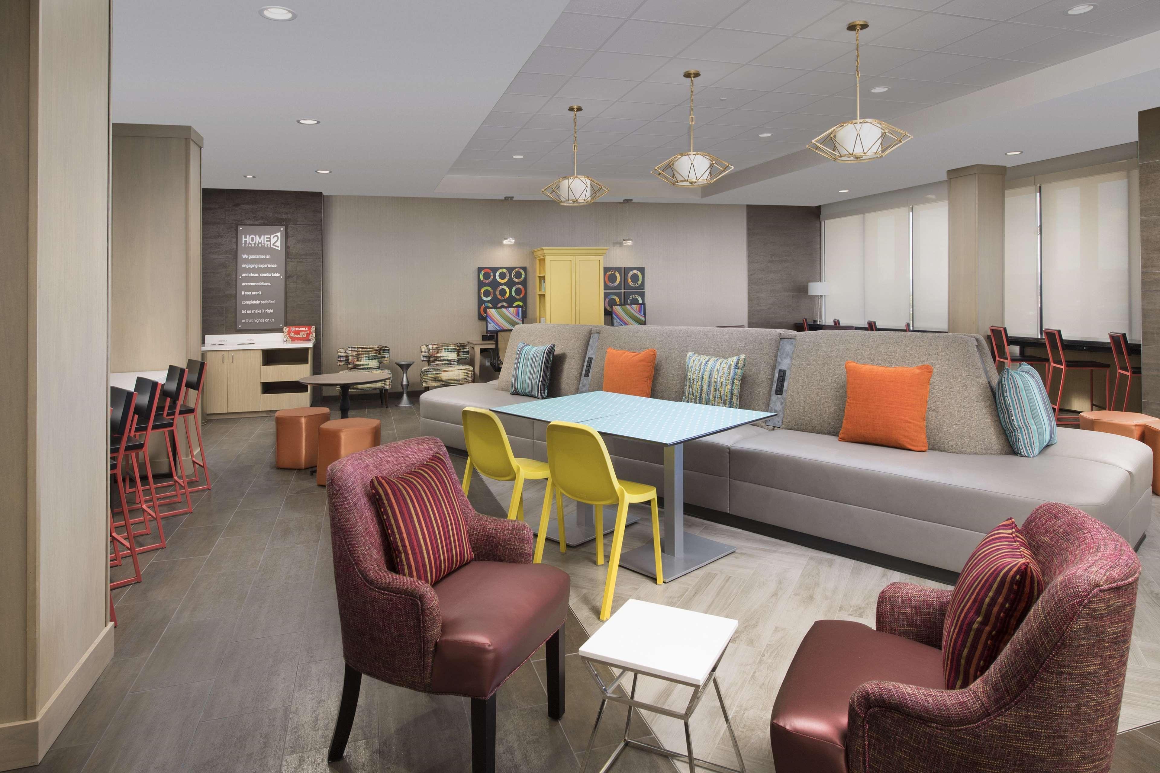 Vista Lobby Home2 Suites by Hilton Las Cruces