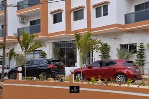 Alojamiento - Bi Hotel SARL