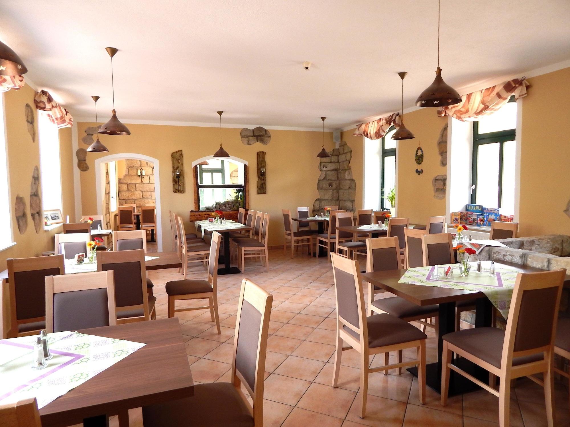 Sala de Reuniones Pension Bomätscher