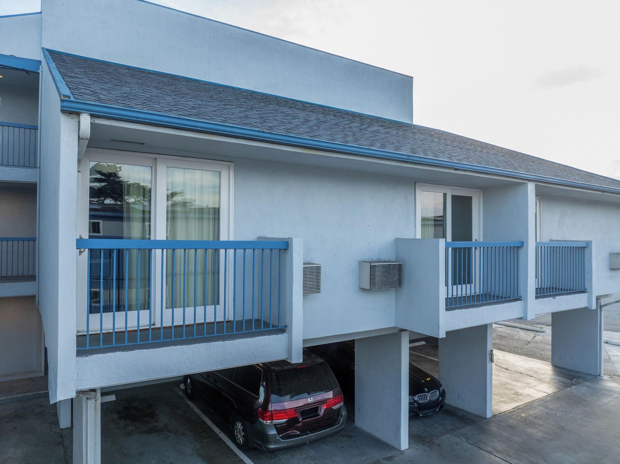 Vista Exterior Sand Dollar Inn