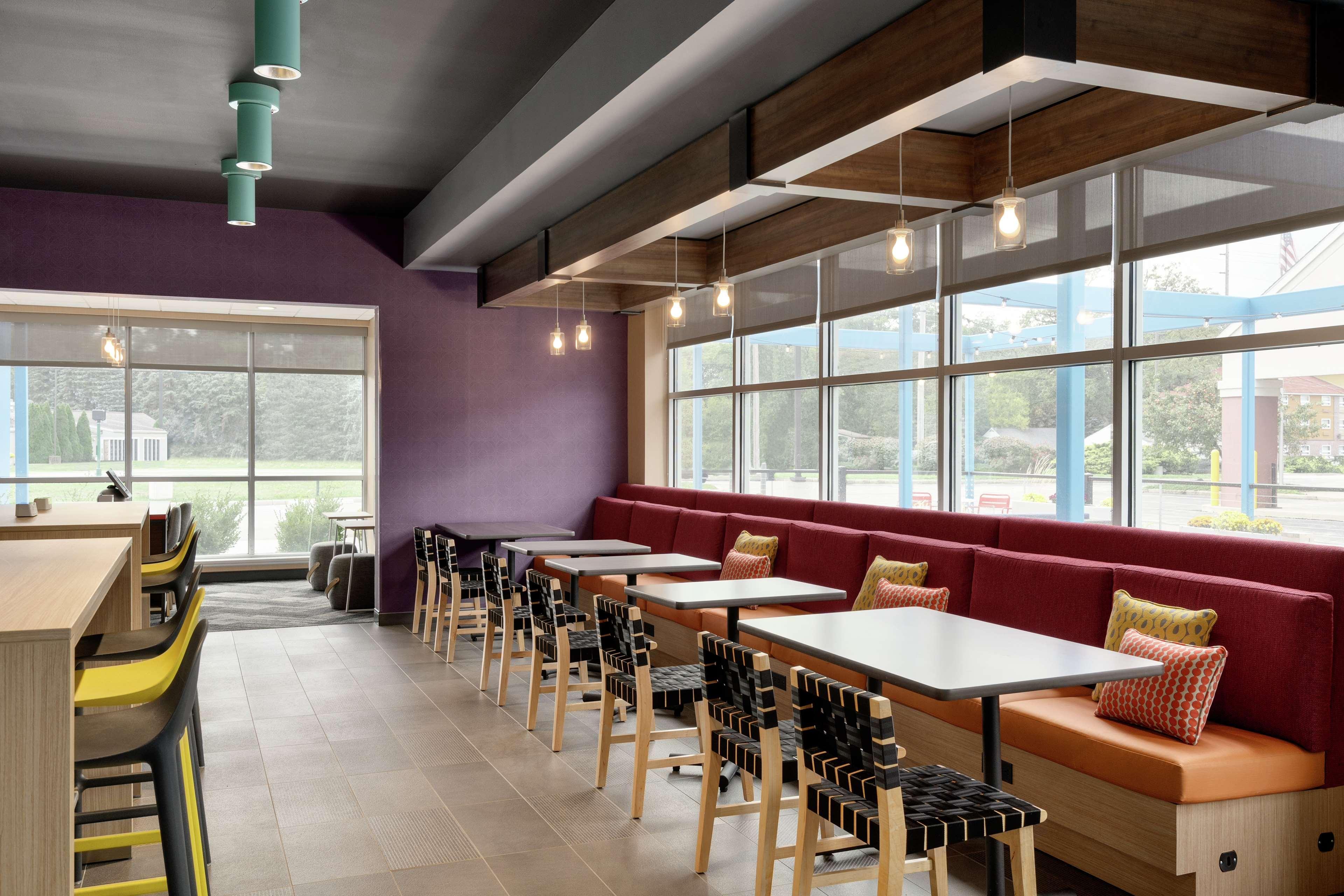 Restaurant Tru by Hilton Sandusky, OH