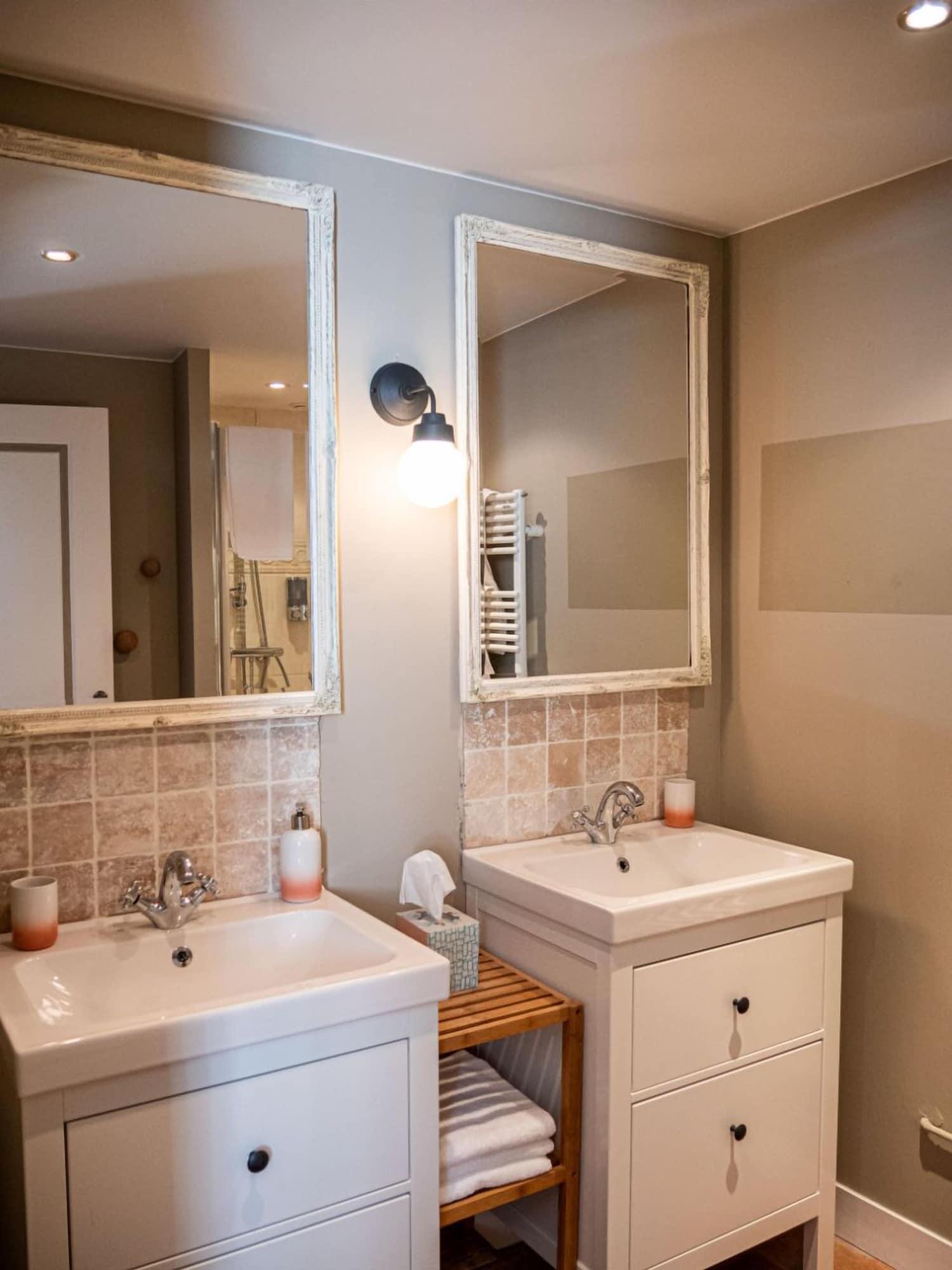 Equipamiento de Habitación Clos Saint-Martin