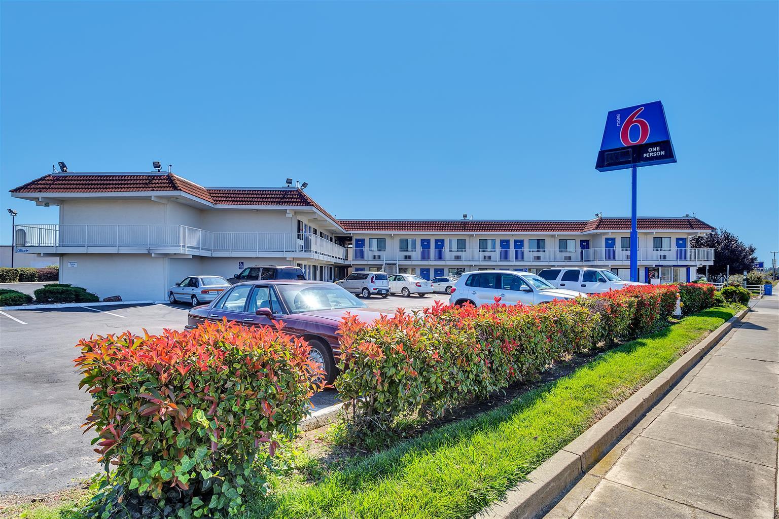 Varios Motel 6 Vallejo, CA - Six Flags West