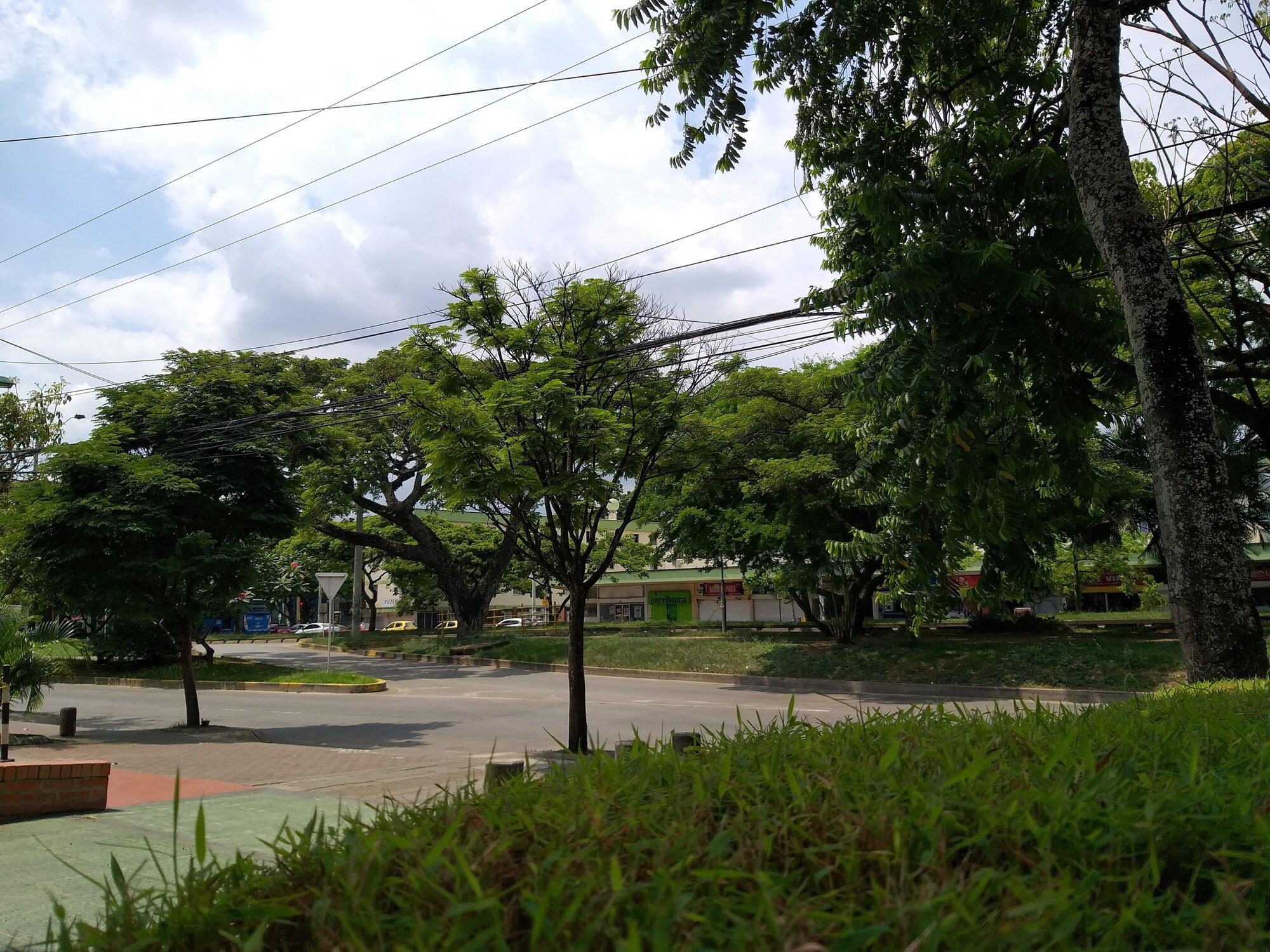 Vista Exterior Hotel PSA Pampalinda