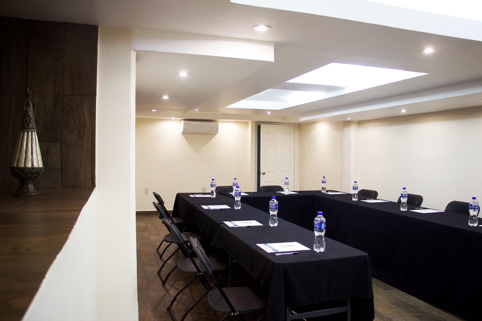 Sala de Reuniones Best Western Real Tula Express