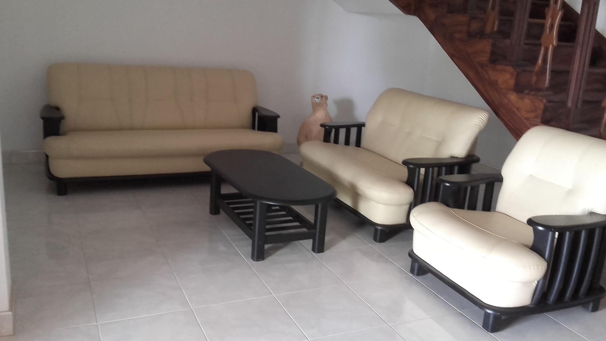 Vista Lobby The European Gate