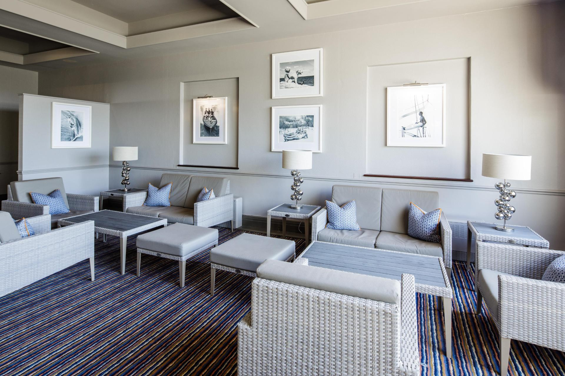 Vista Lobby Merton Hotel