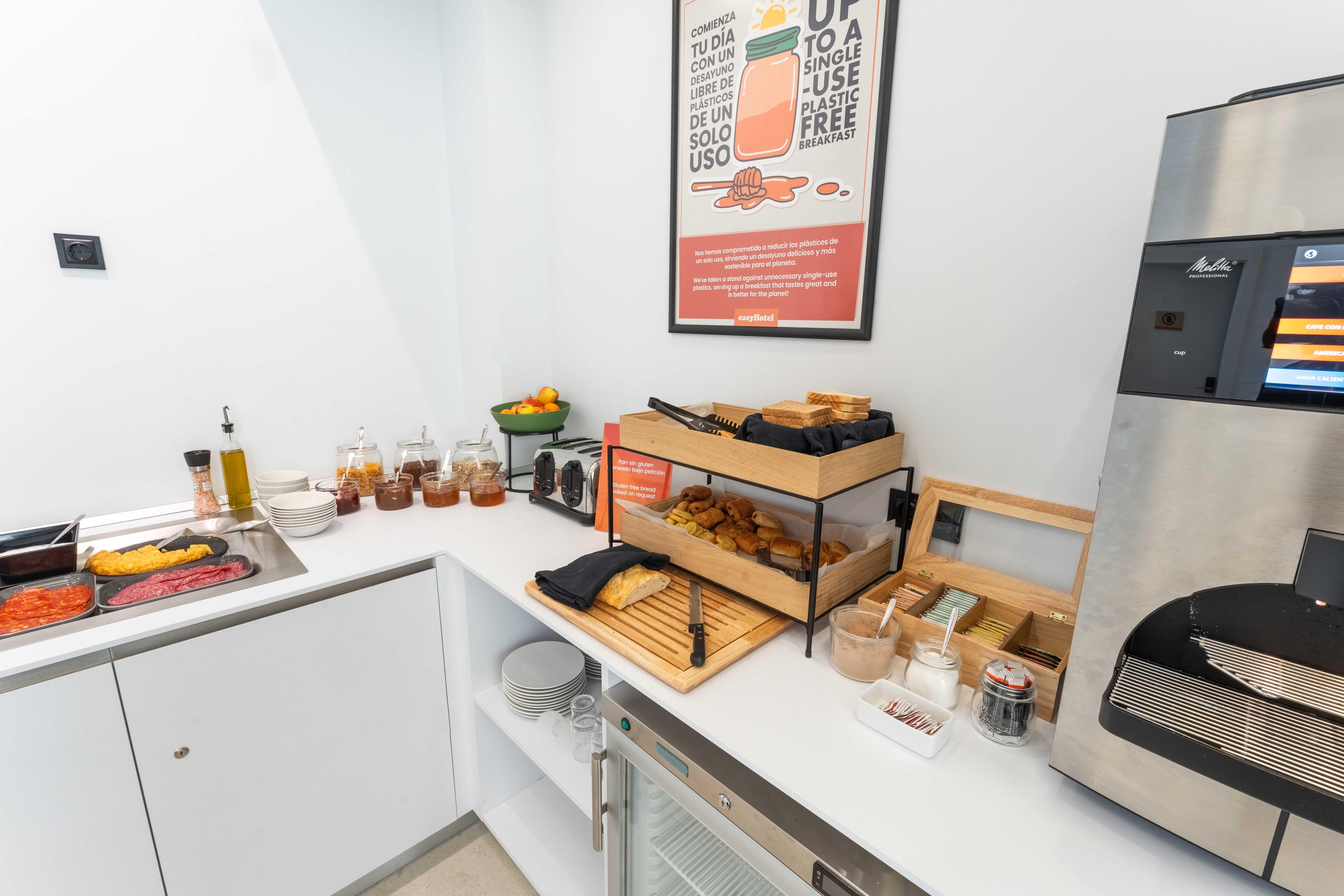 Restaurant Easyhotel Madrid Alcala