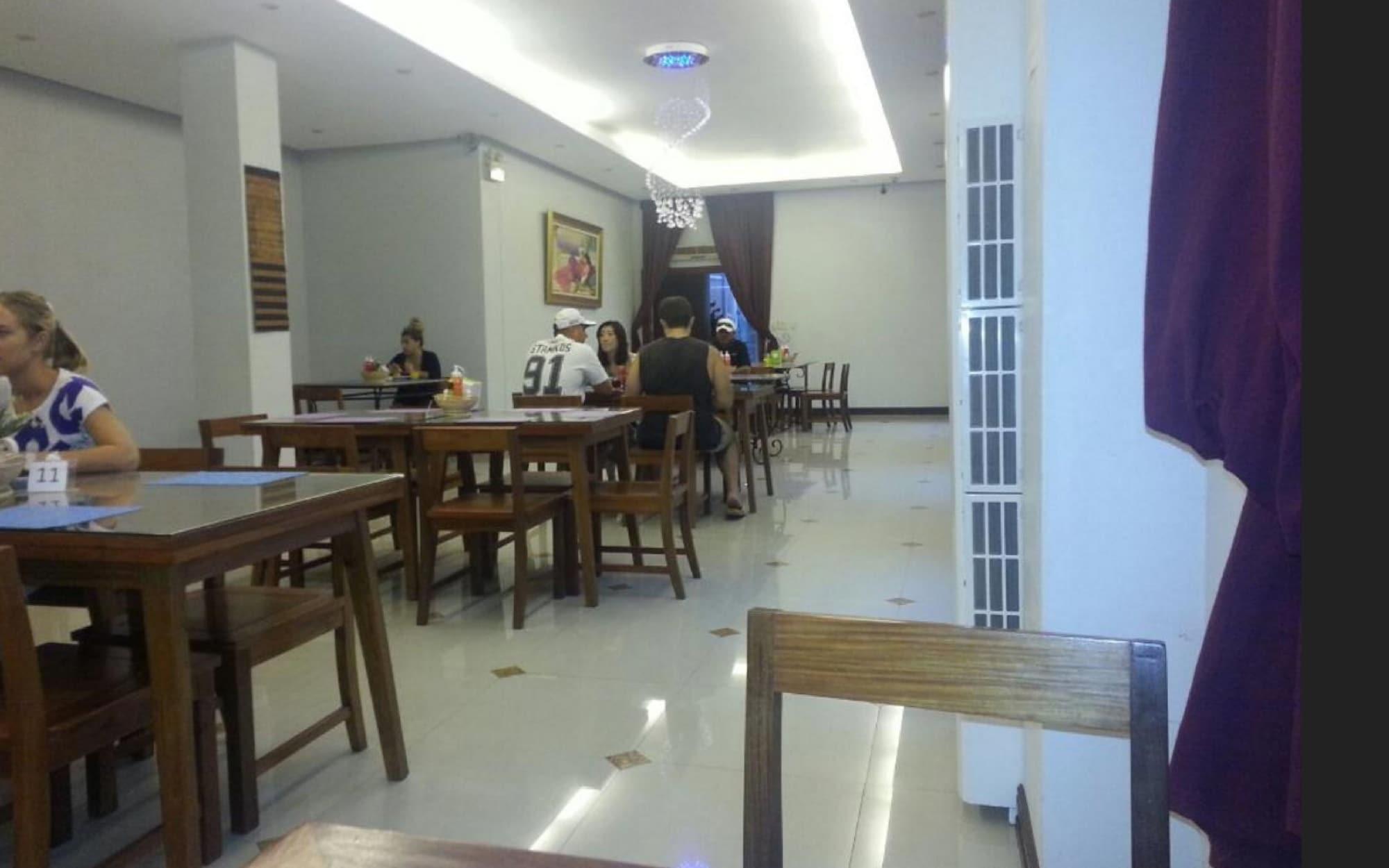 Restaurant Phonethip Plaza Hotel