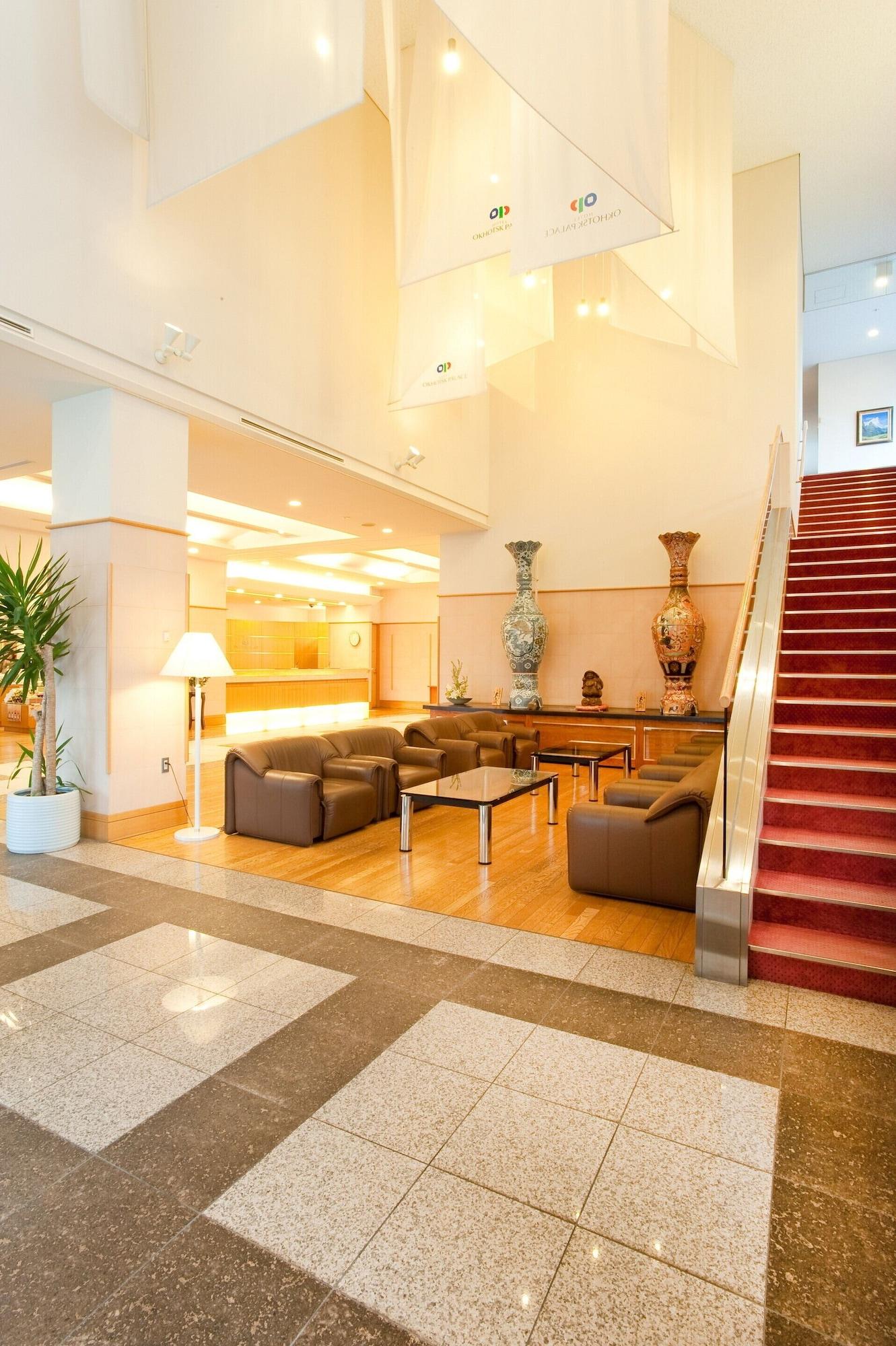 Vista Lobby Hotel Okhotsk Palace