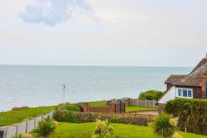 Alquiler Vacacional - WAYFARERS REST      Amazing sea view!  Private estate on seafront.