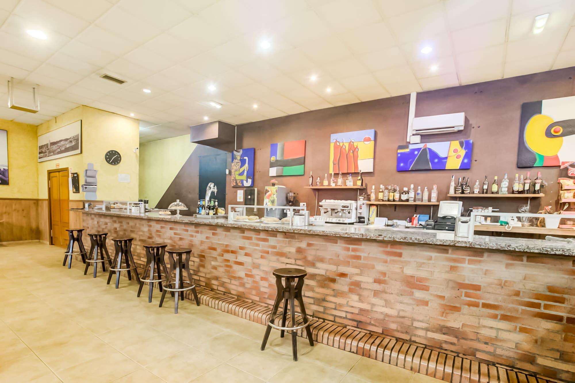 Bar/Salón Parque Empresarial by Vivere Stays