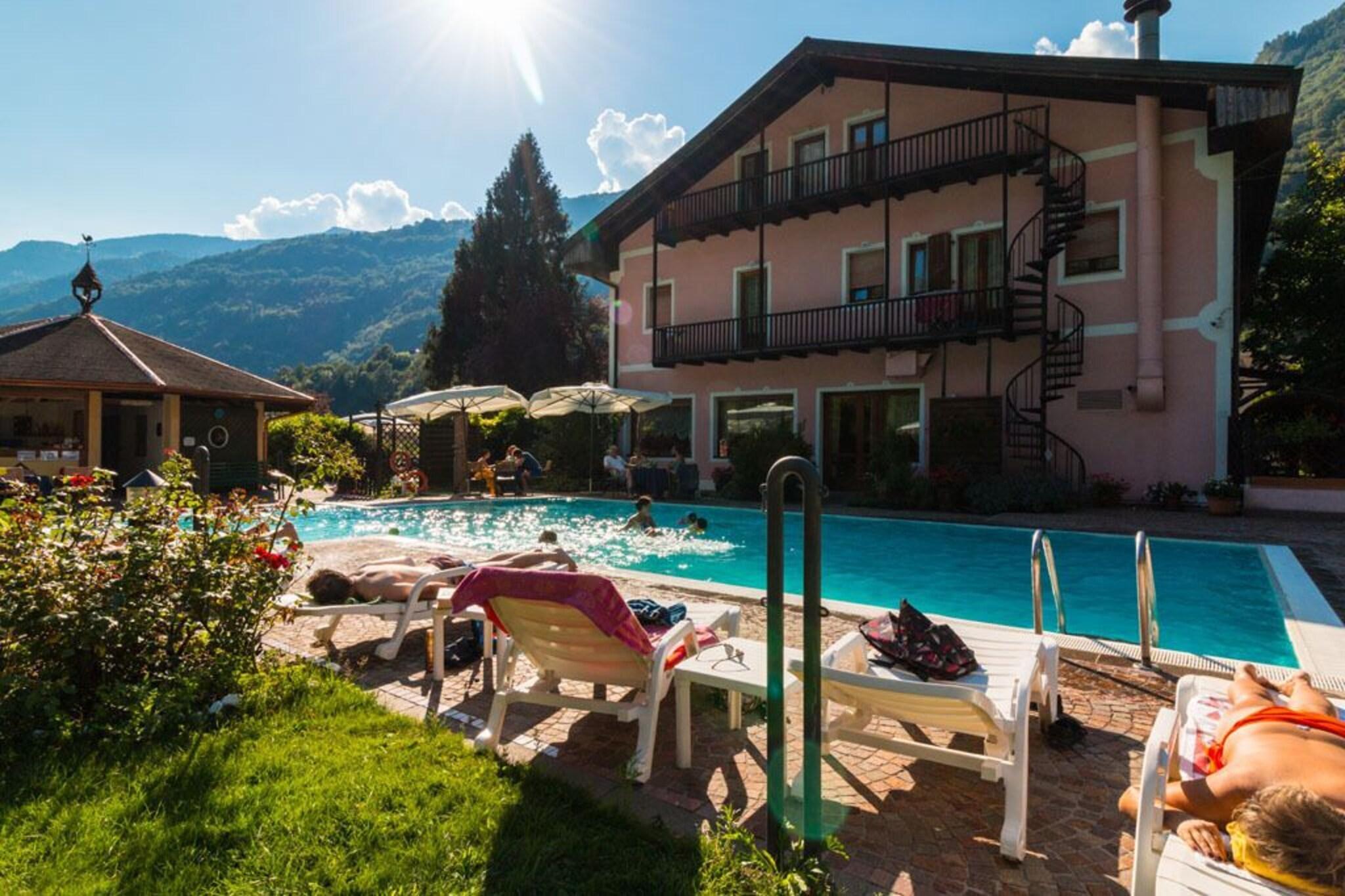 Vista Piscina Albergo Ristorante Aurora