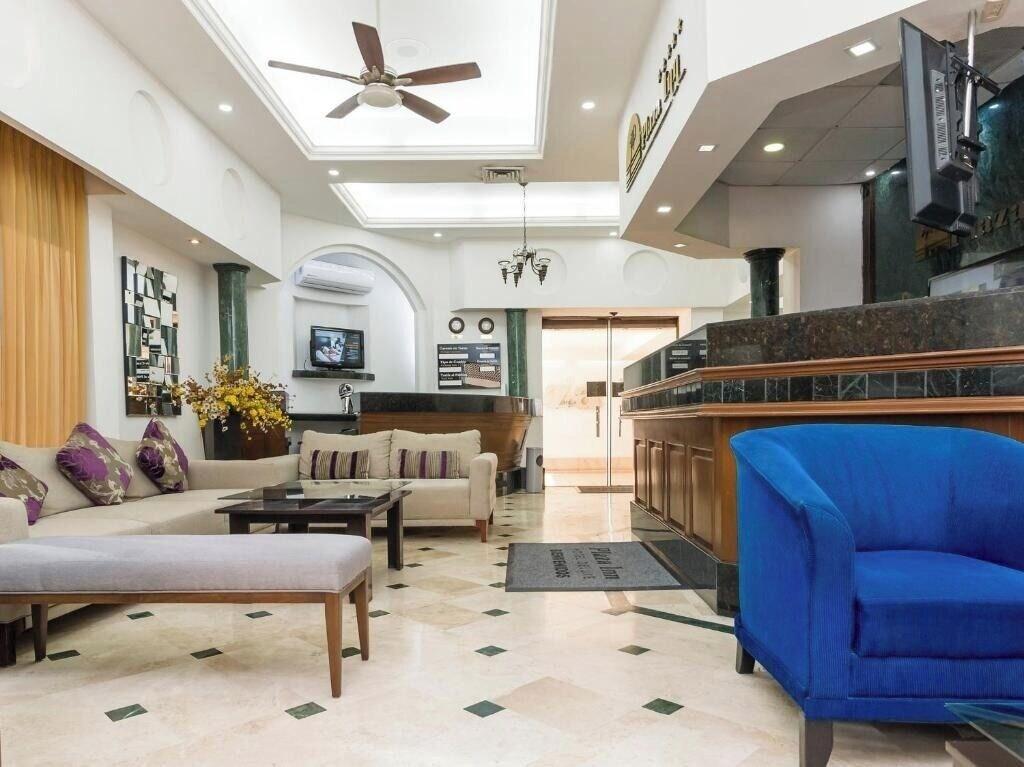 Vista Lobby Wyndham Garden Los Mochis Plaza Inn
