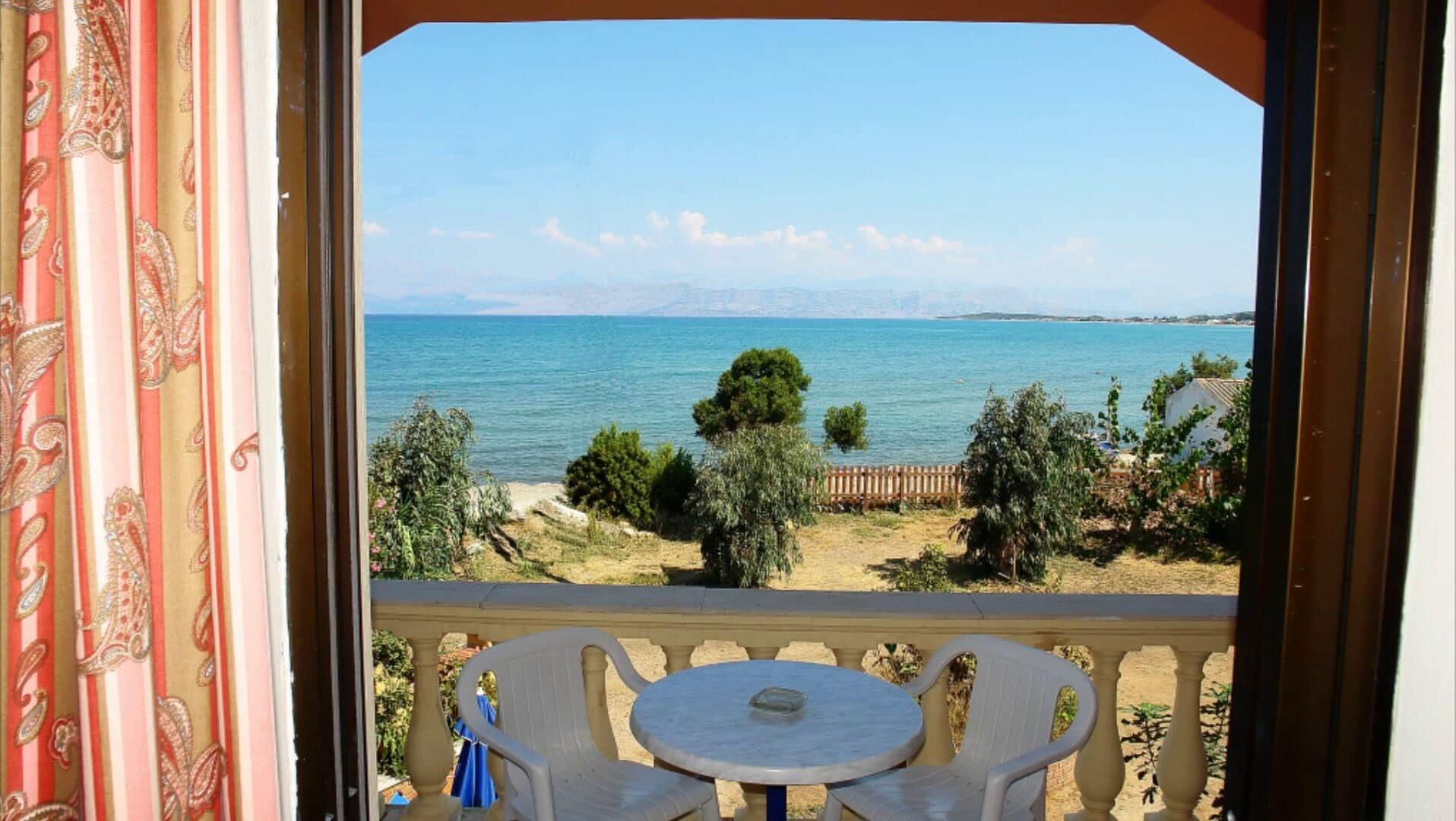 Varios Makris Apartments
