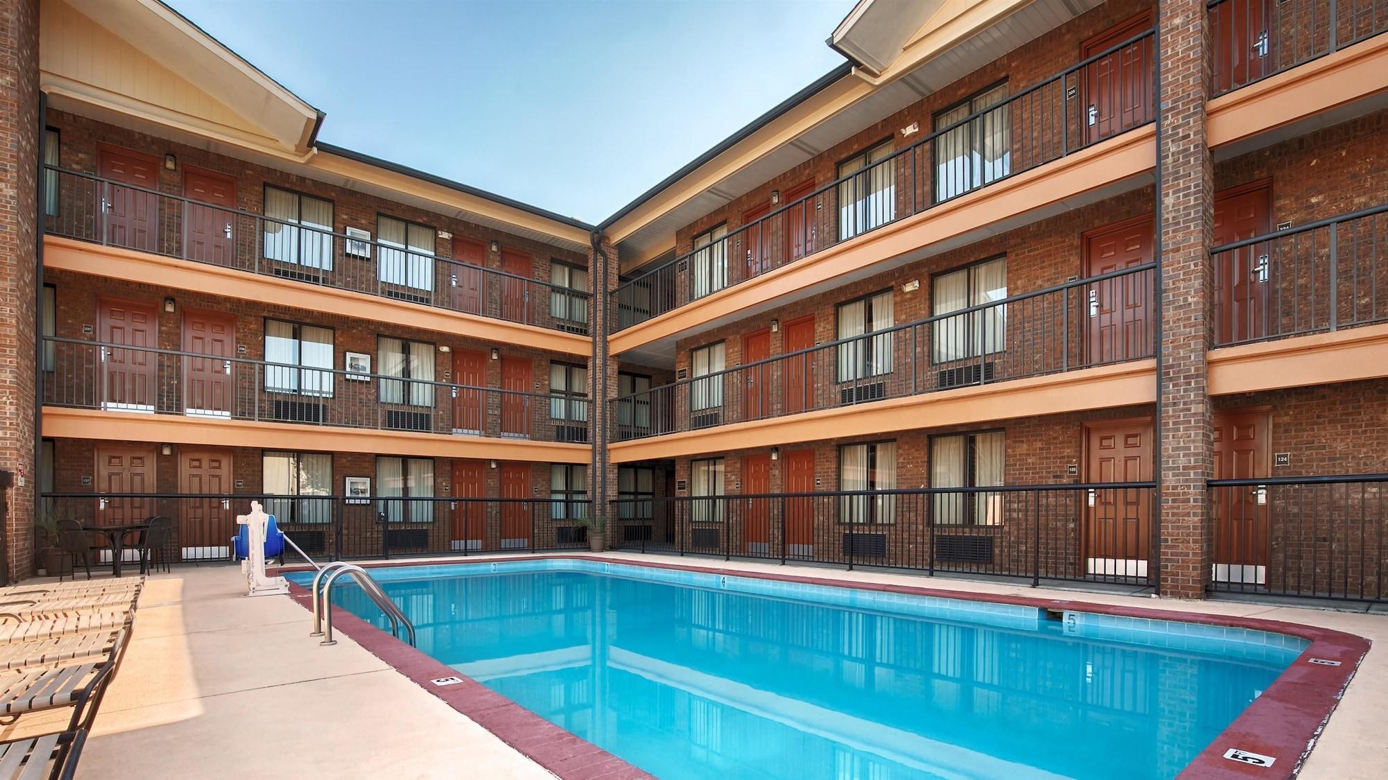 Vista Piscina Baymont by Wyndham Goodlettsville/Nashville