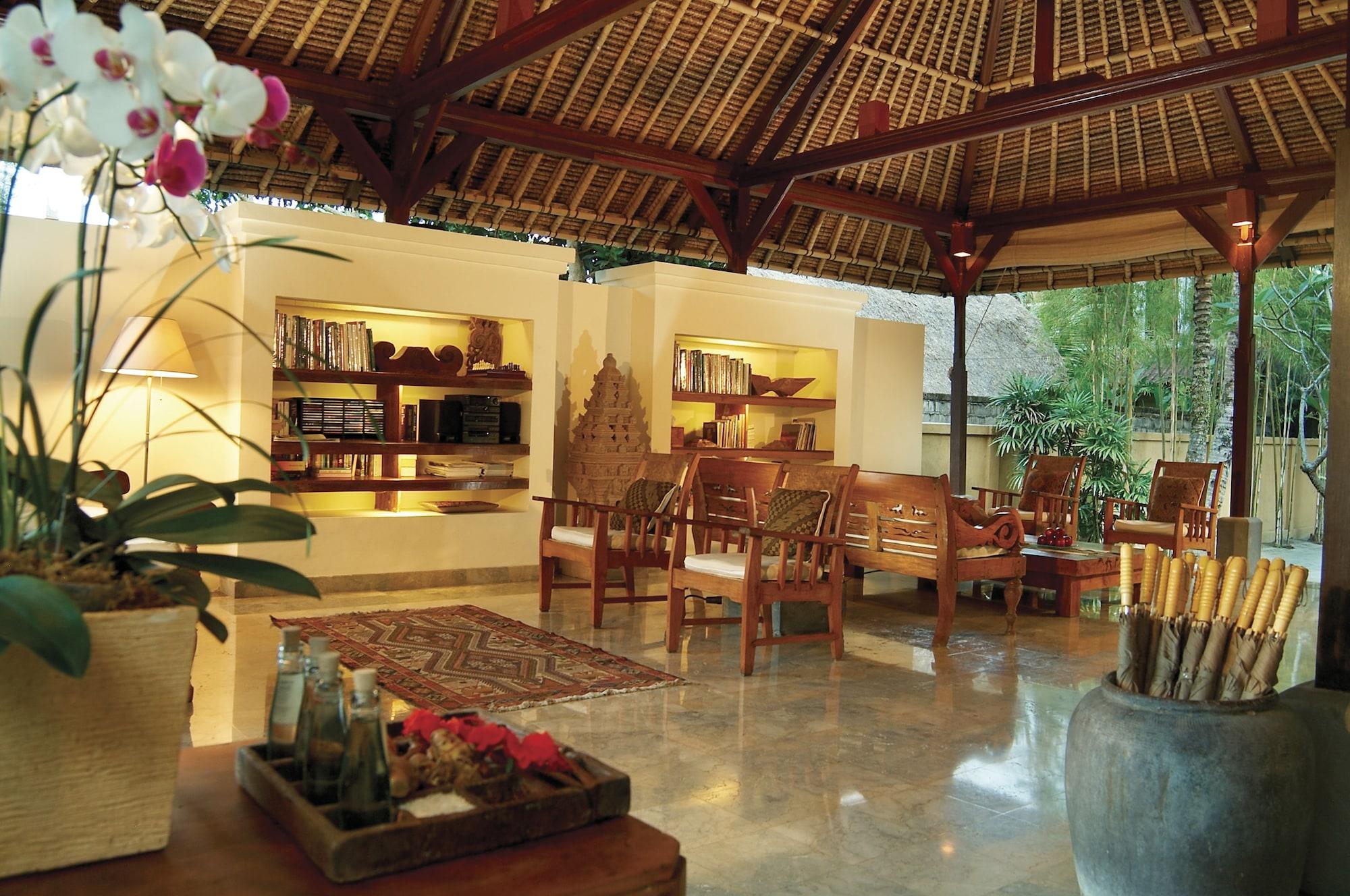 Vista Lobby Komaneka at Monkey Forest