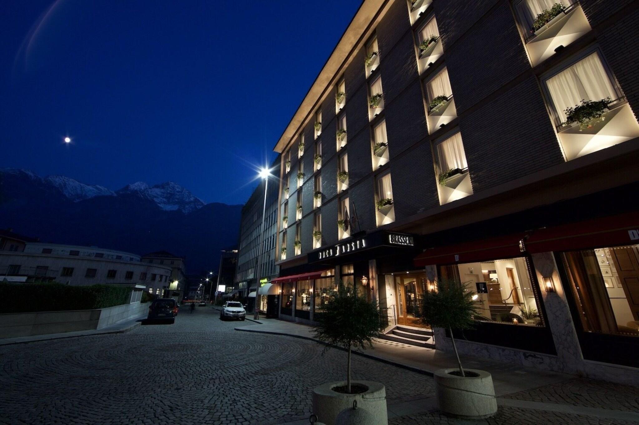 Vista Exterior Hotel Duca D'Aosta