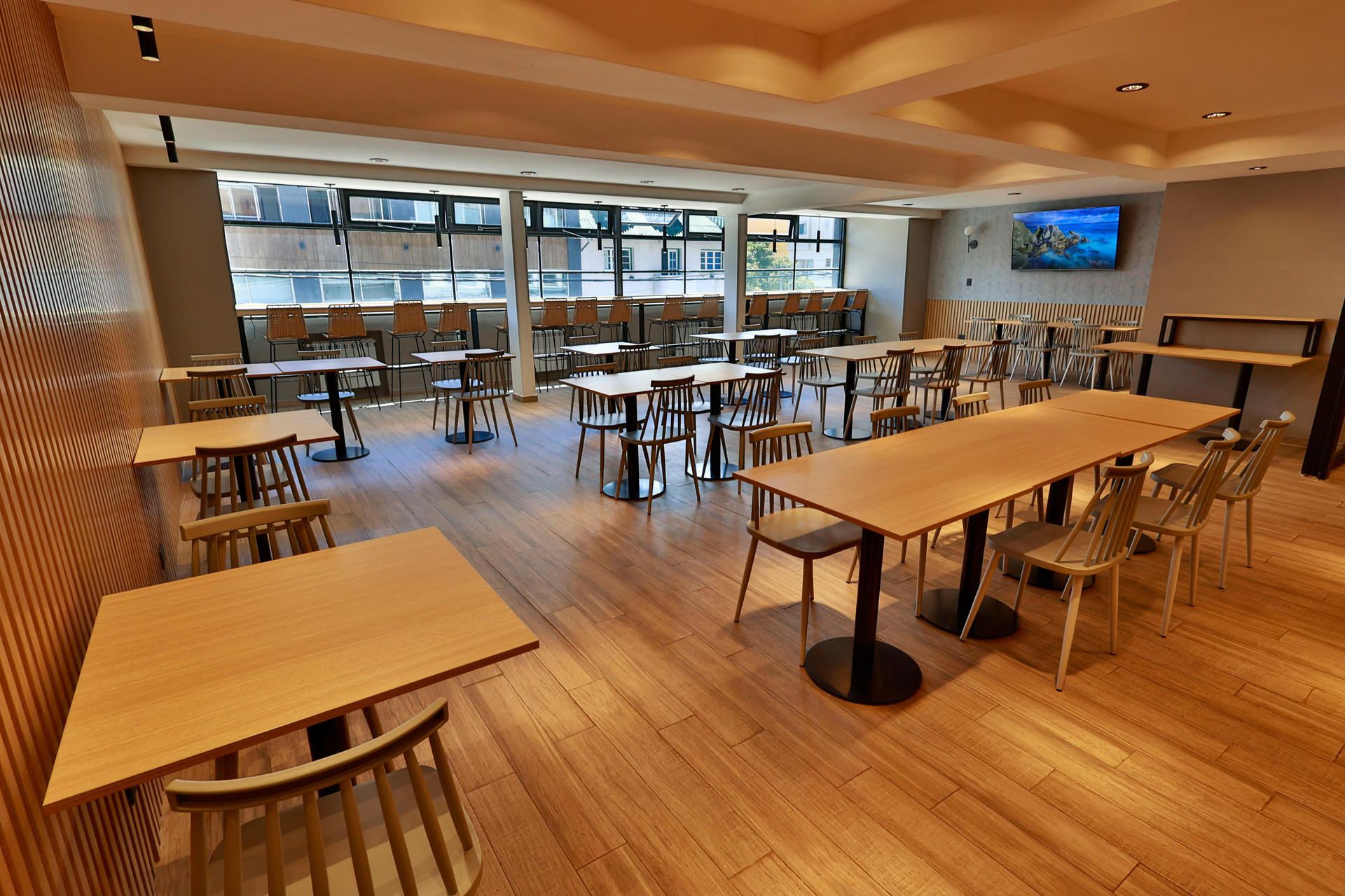 Bar/Salón M383 Hotel Bariloche