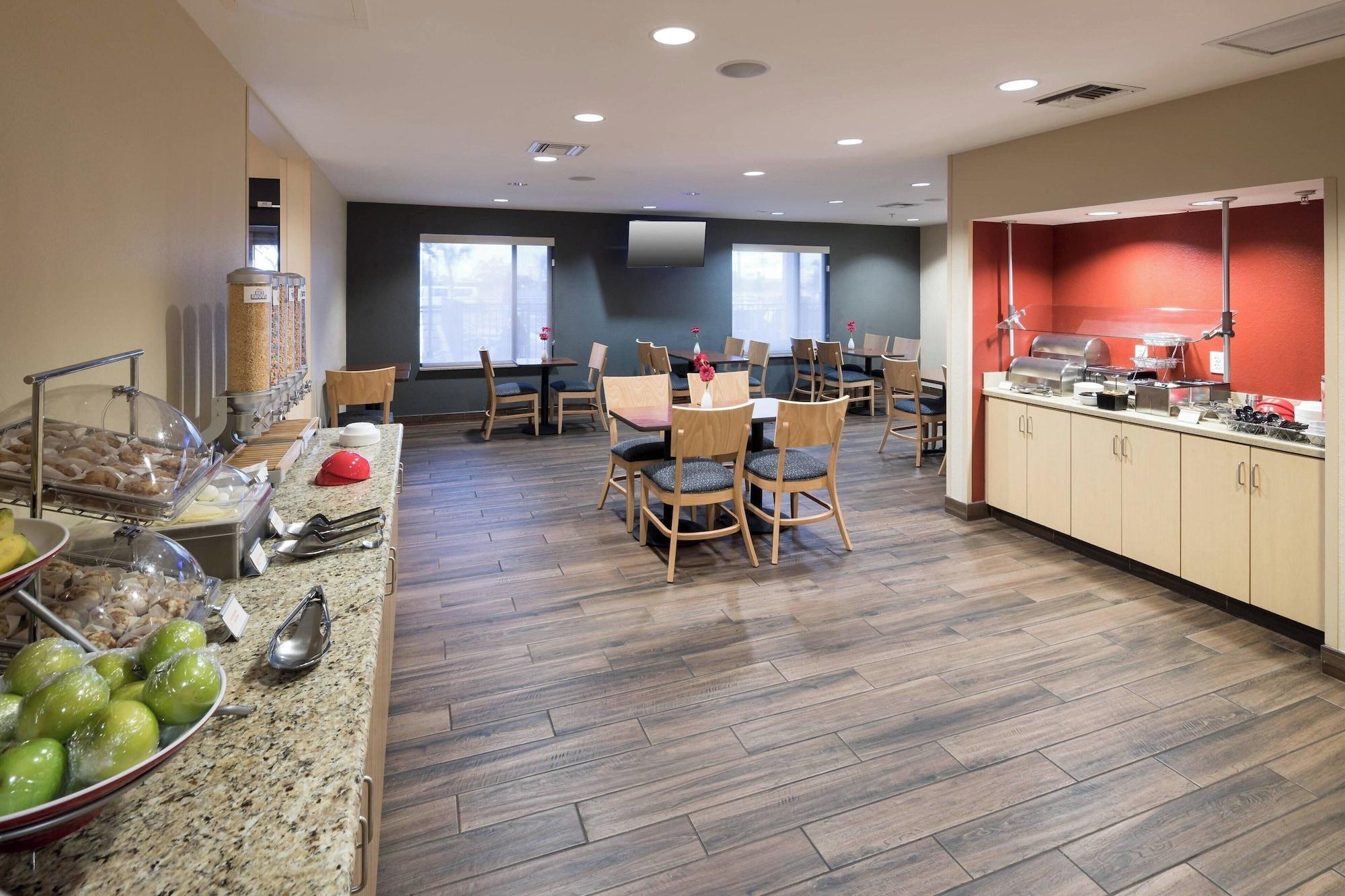 Restaurant TownePlace Suites by Marriott Panama City
