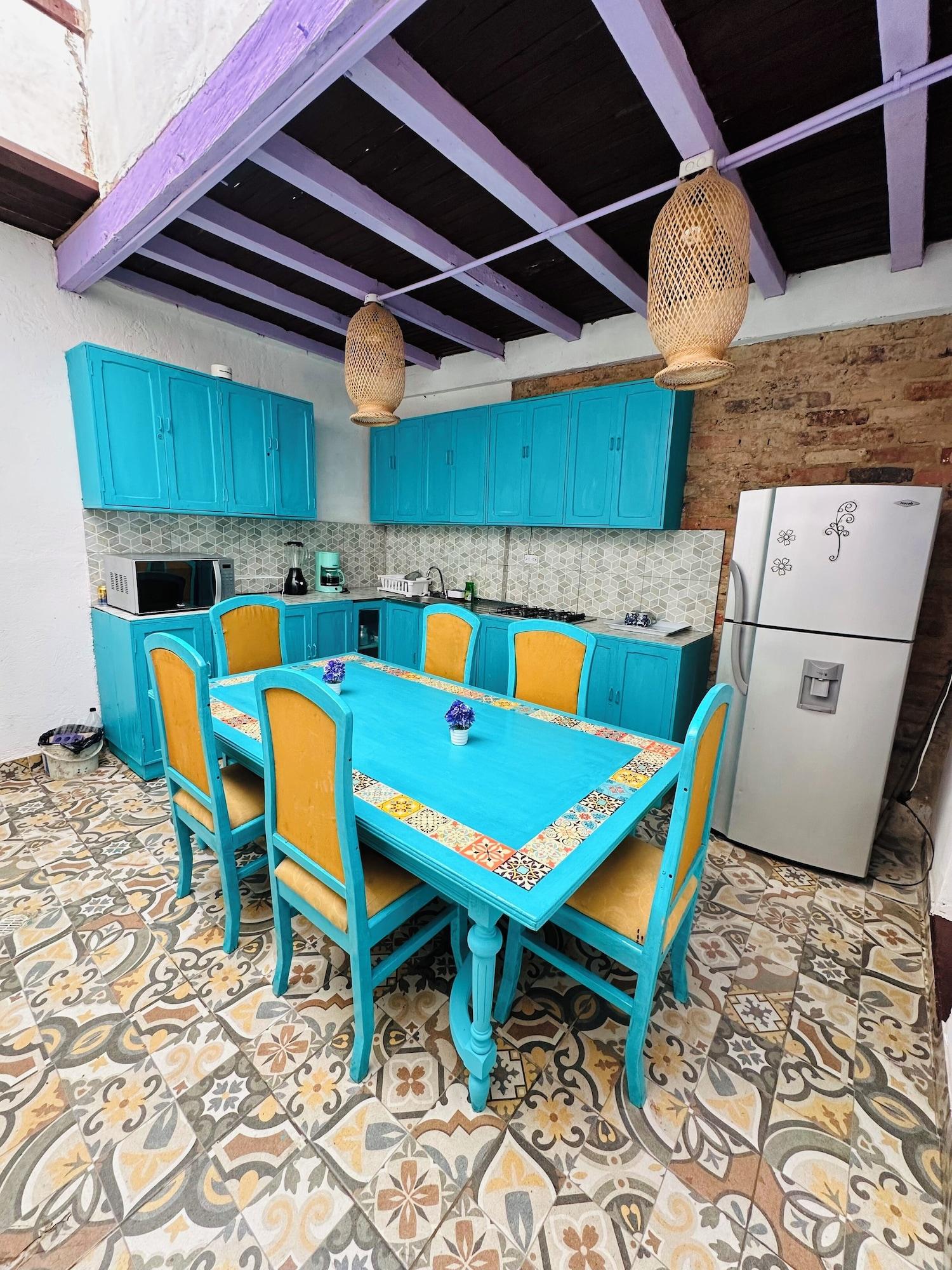 Restaurant AQUI ME QUEDO here I stay