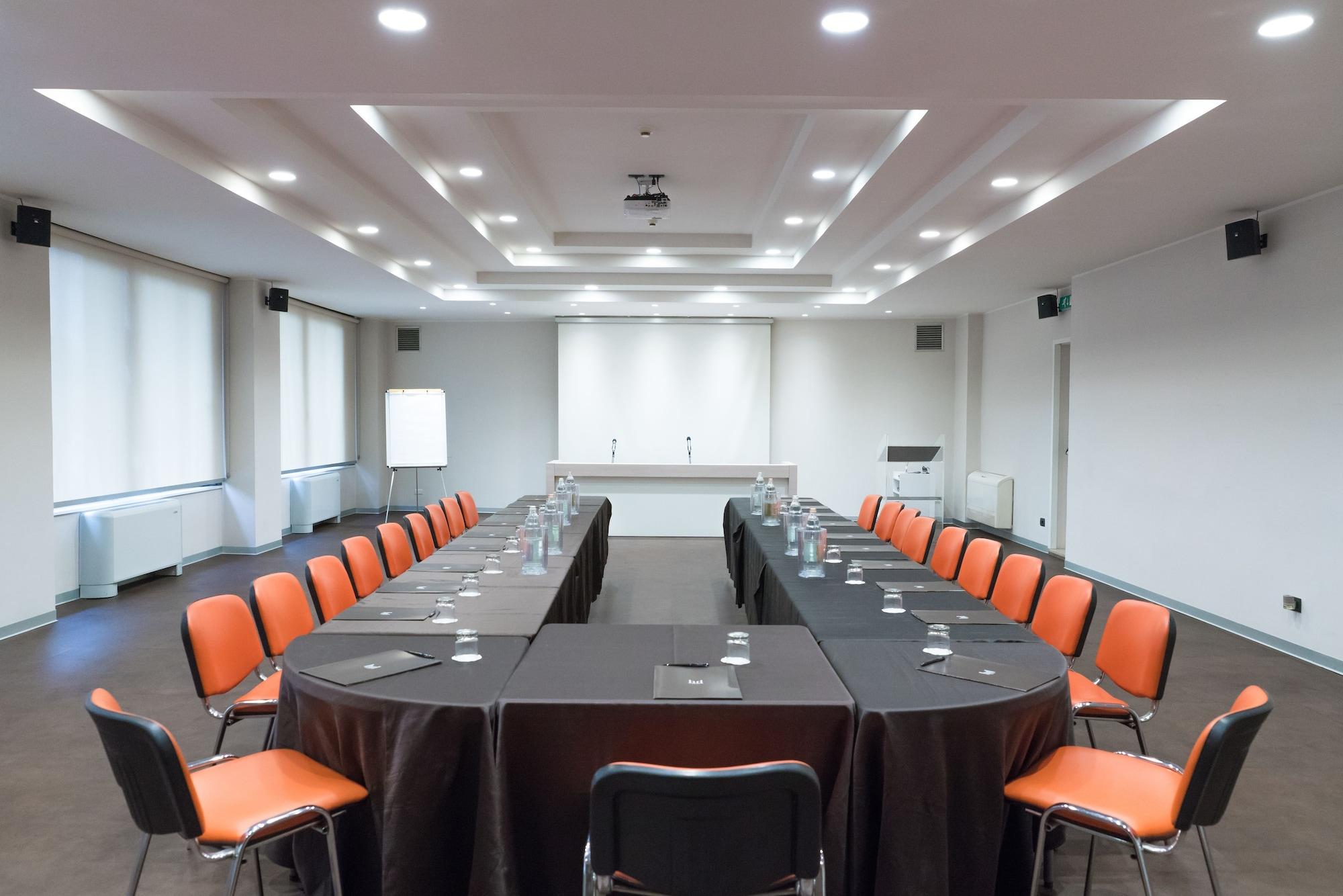 Sala de Reuniones Helios Hotel Monza
