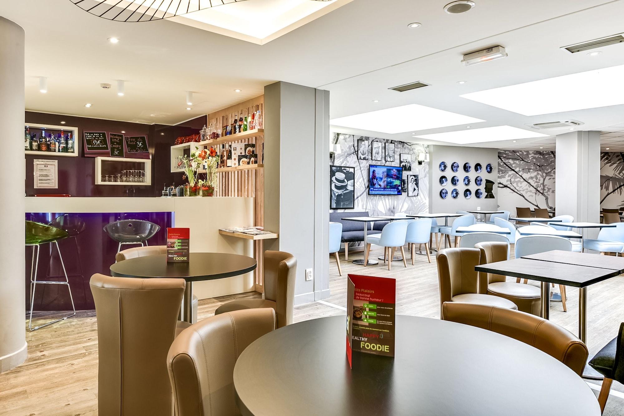 Vista Lobby ibis Styles Nice Vieux Port