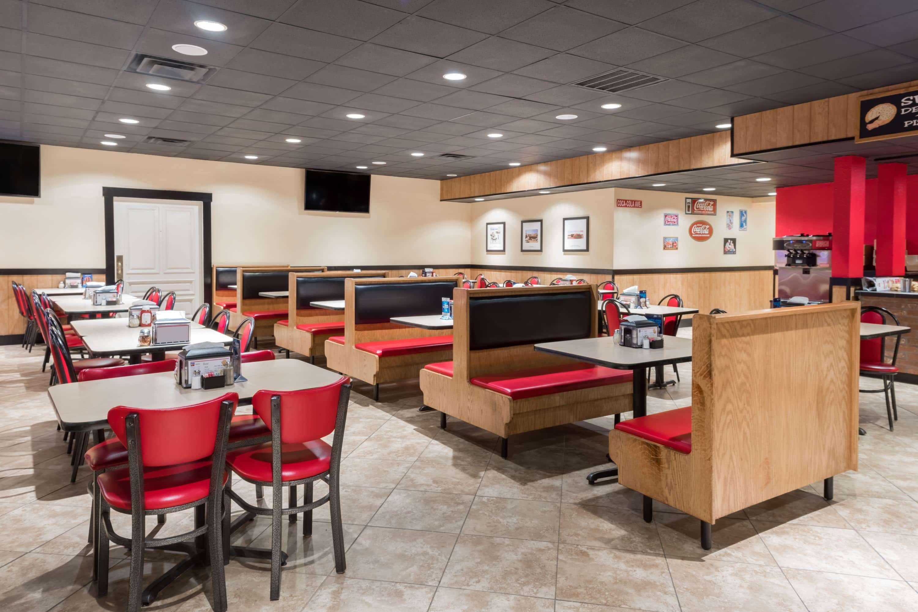 Restaurant Ramada By Wyndham Mountain Home