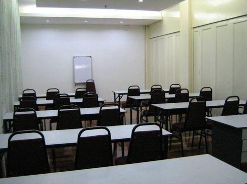 Comodidades del Alojamiento Super OYO 546 Grand City Hotel